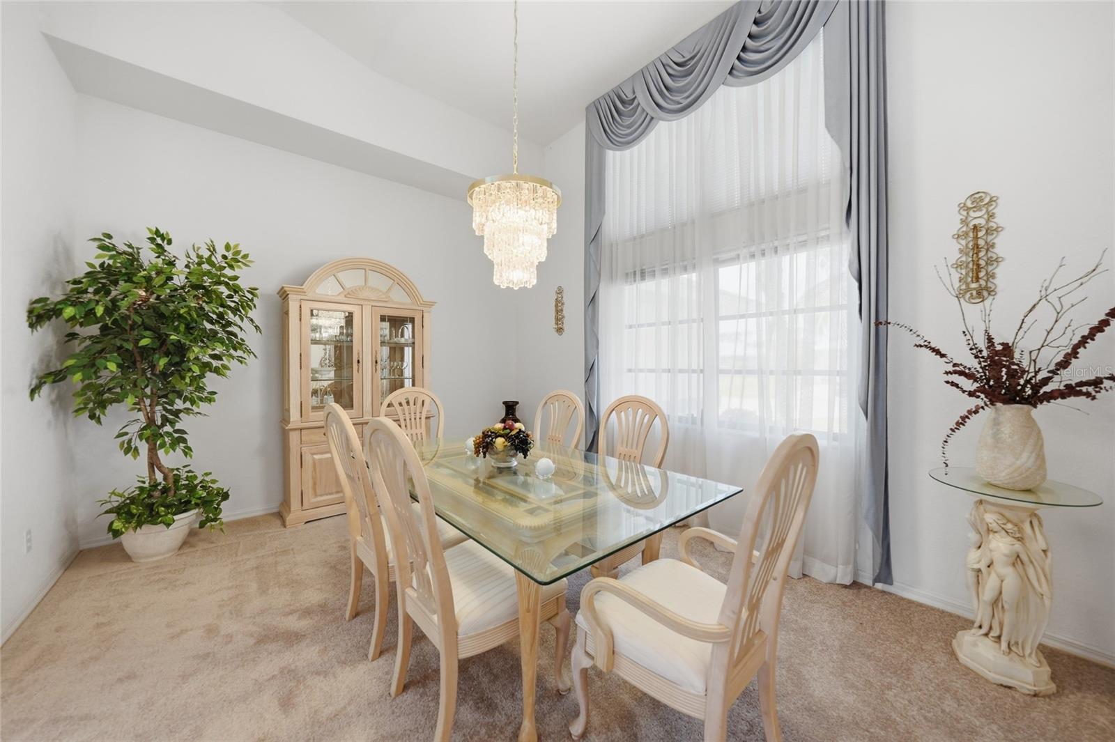 Image 10 of 55 For 5258 Boyle Terrace