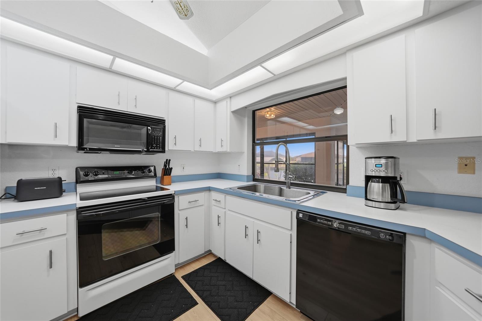 Image 12 of 55 For 5258 Boyle Terrace