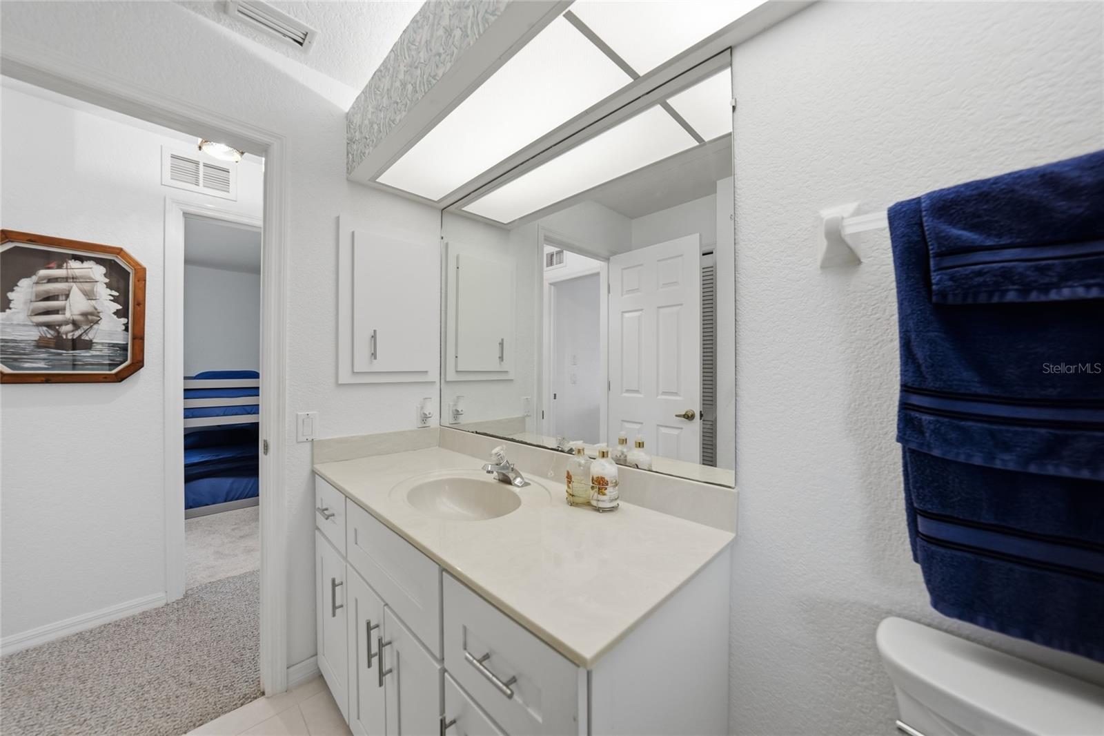 Image 29 of 55 For 5258 Boyle Terrace