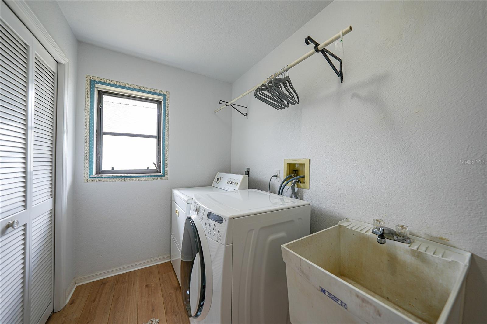 Image 38 of 55 For 5258 Boyle Terrace