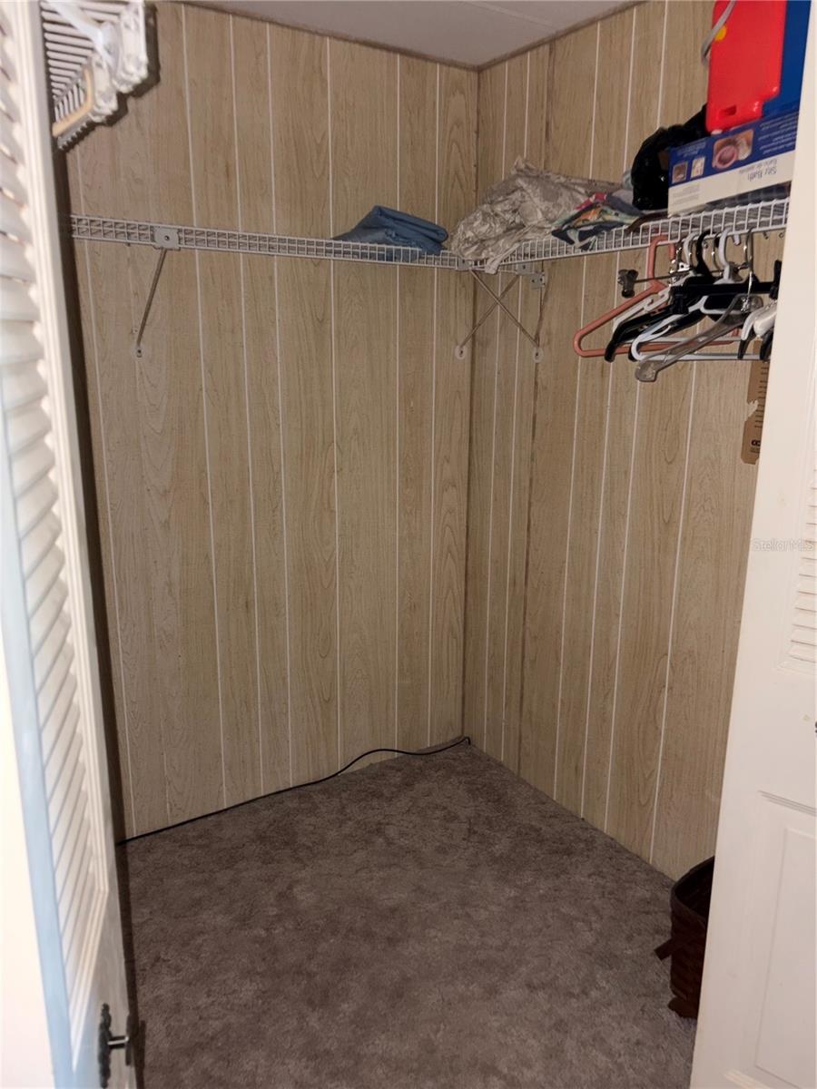 Image 16 of 26 For 1297 Kingfisher Drive