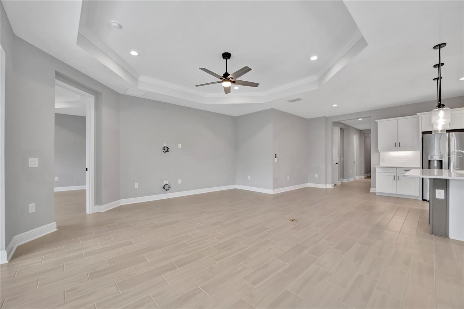 Image 15 of 25 For 10182 Crystal Isle Circle