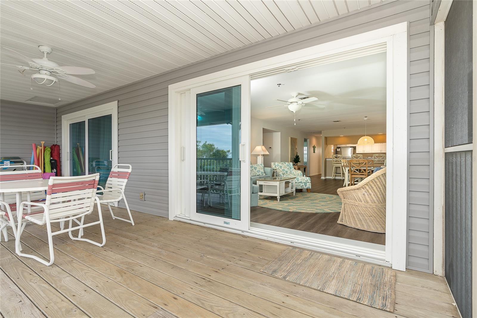 Listing photo id 11 for 7201 Rum Bay Dr  4122a