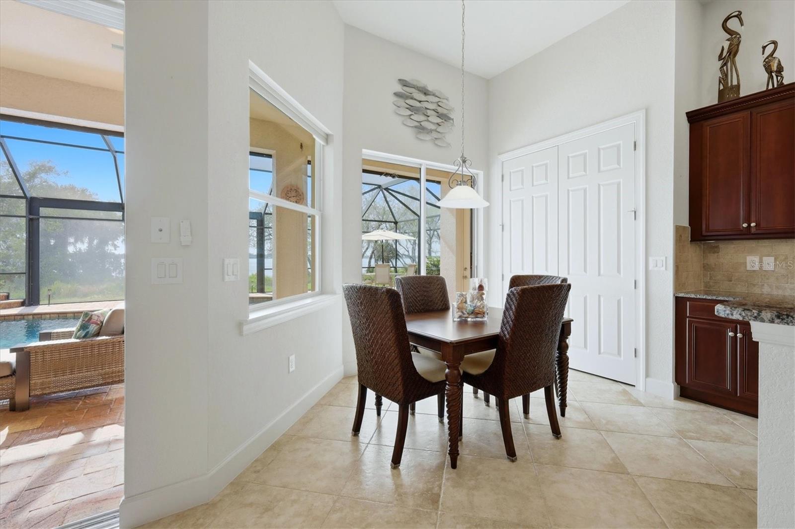 Image 18 of 72 For 2943 Mill Creek Road