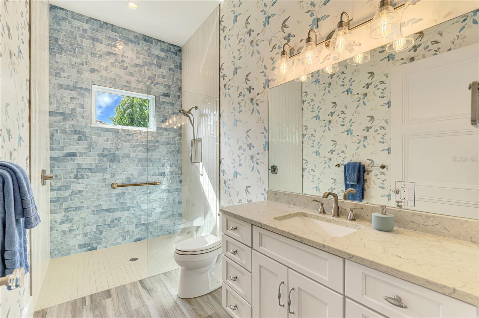 Image 14 of 98 For 3051 Rivershore Lane