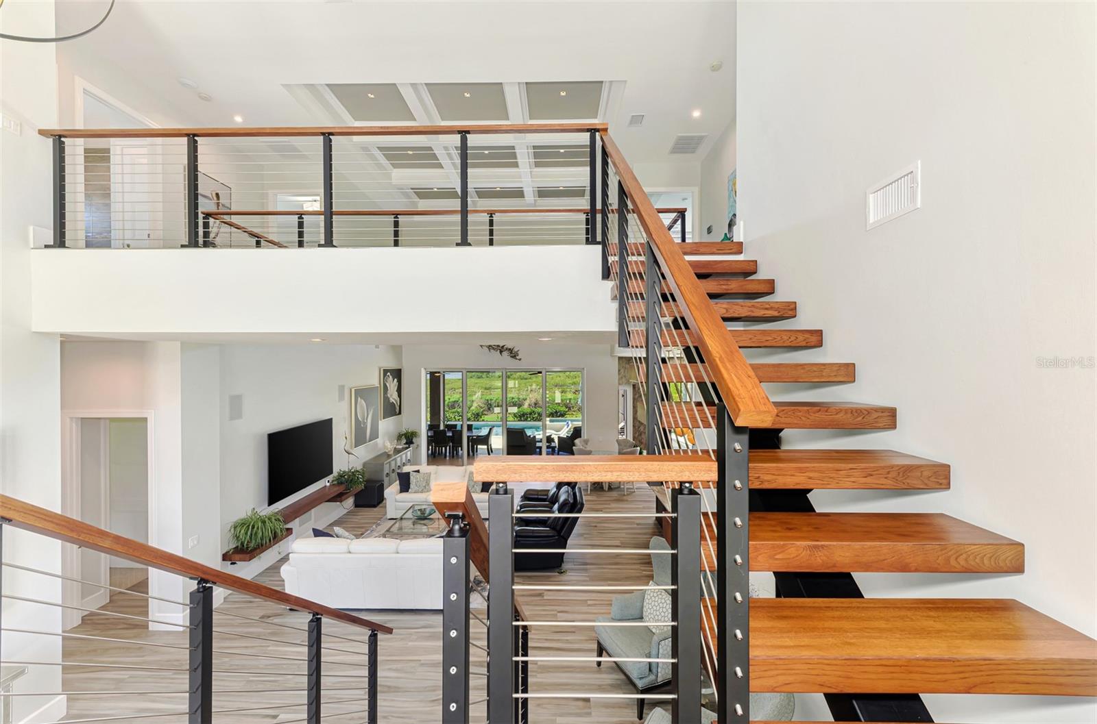 Image 19 of 98 For 3051 Rivershore Lane