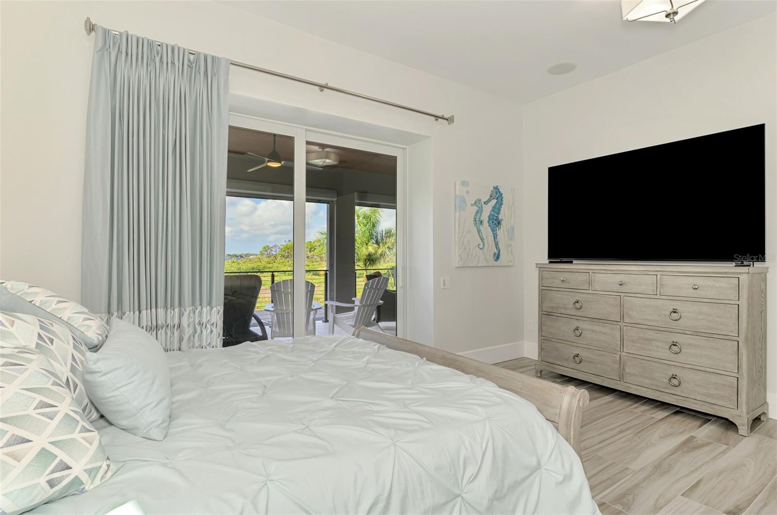 Image 25 of 98 For 3051 Rivershore Lane