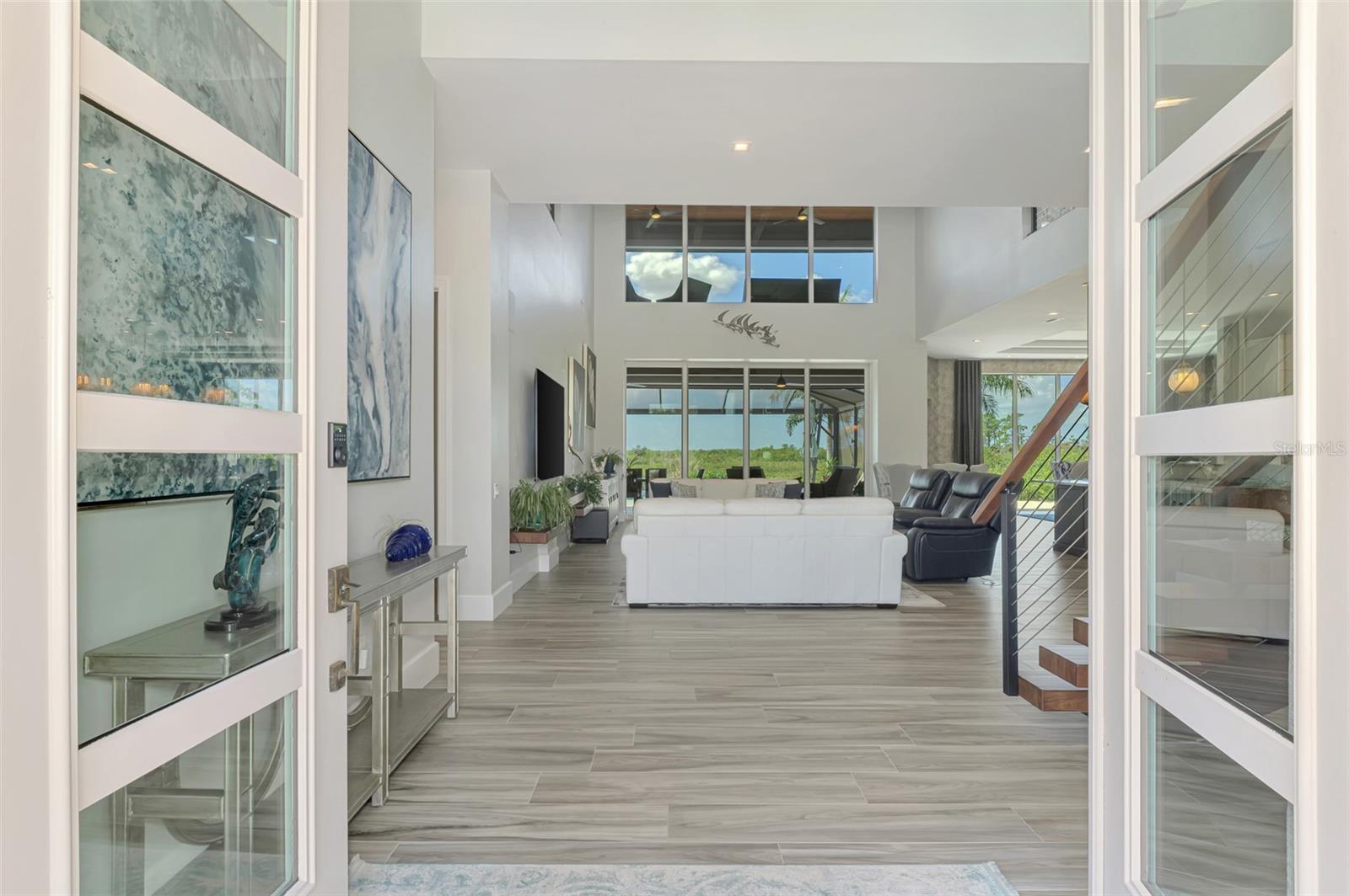 Image 5 of 98 For 3051 Rivershore Lane