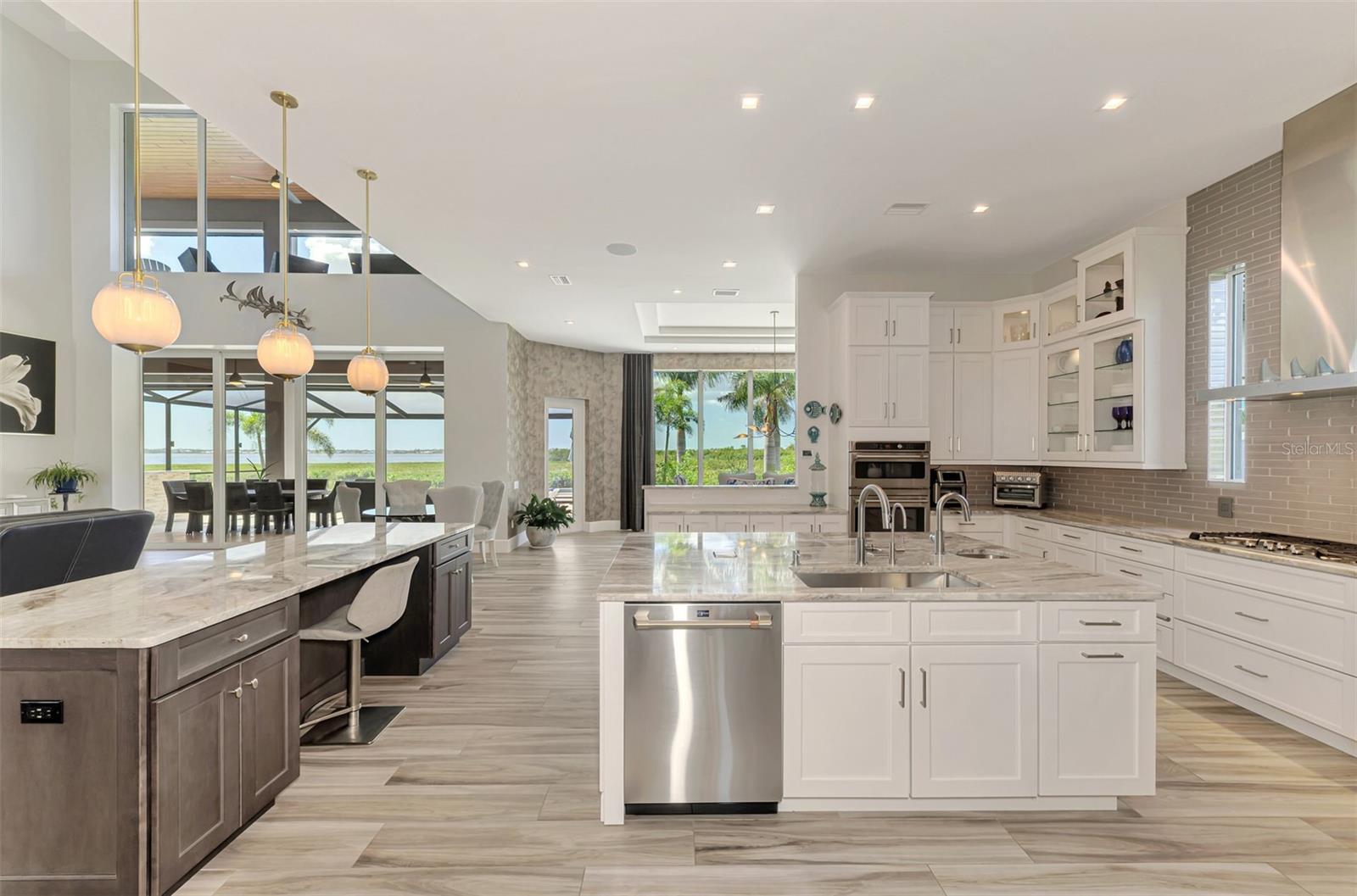 Image 61 of 98 For 3051 Rivershore Lane