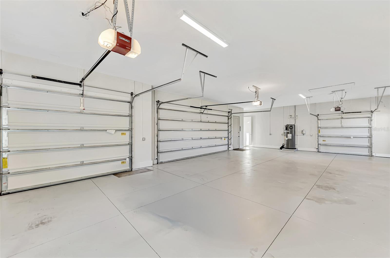 Image 70 of 98 For 3051 Rivershore Lane