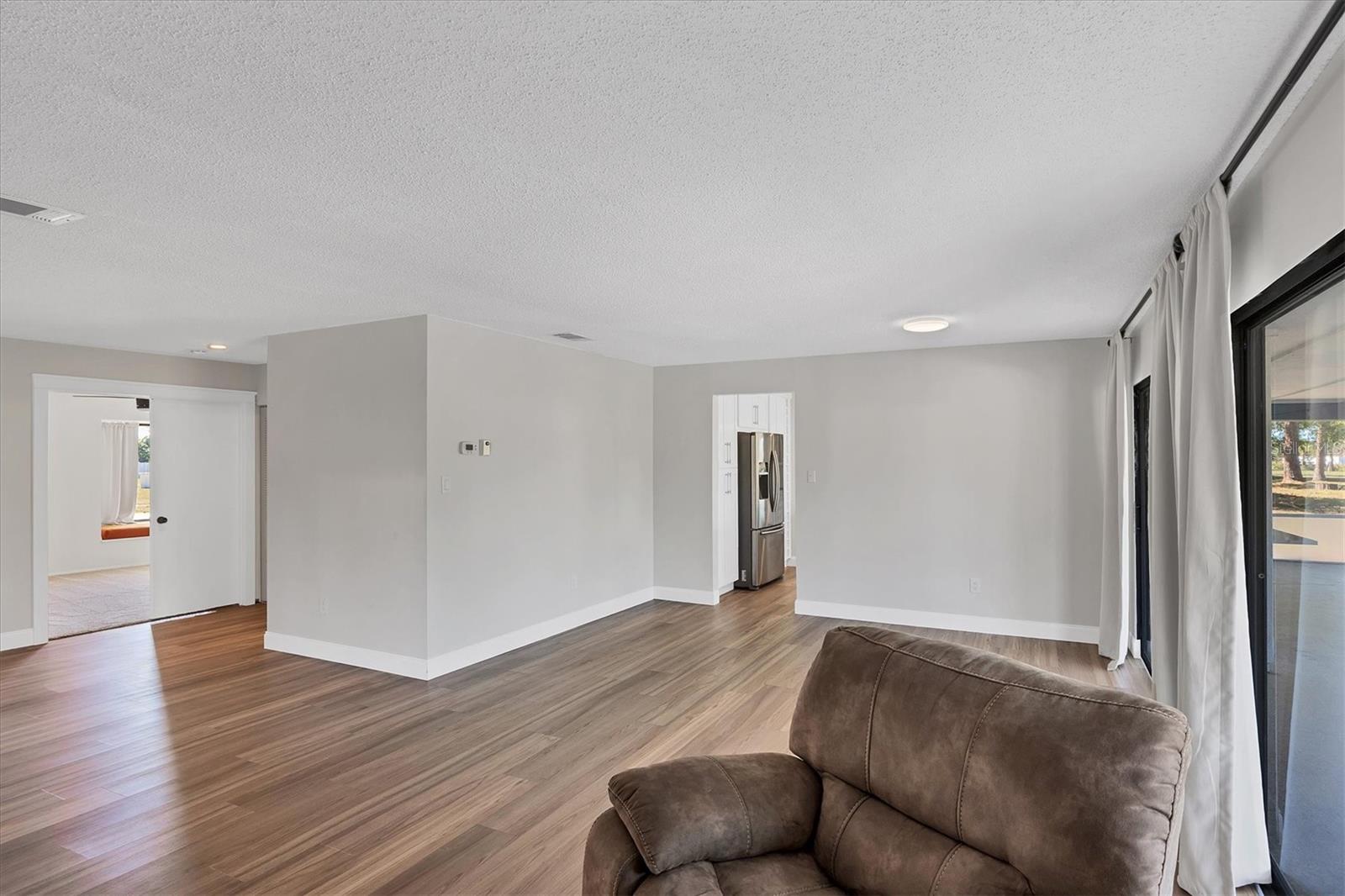 Image 11 of 43 For 5178 Wilton Court