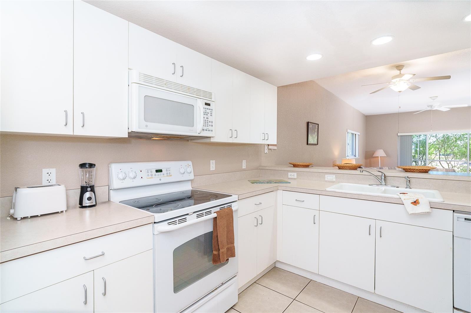 Image 11 of 50 For 8101 Memory Lane 122