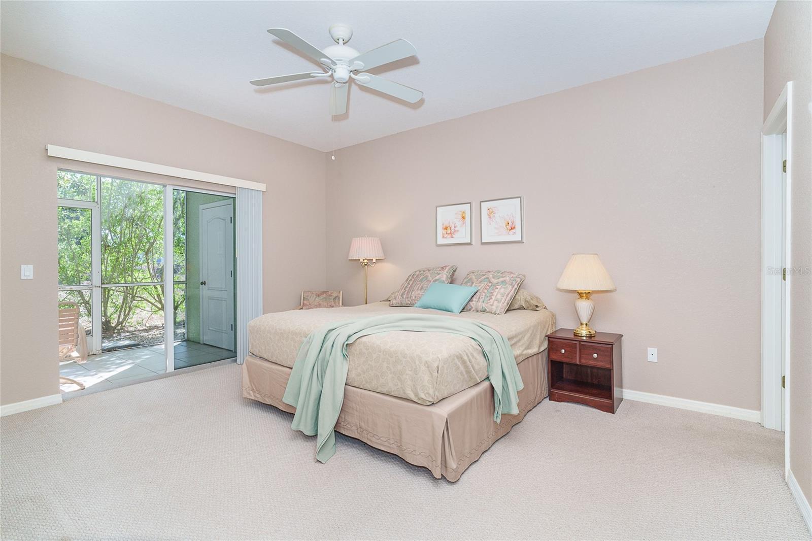 Image 23 of 50 For 8101 Memory Lane 122