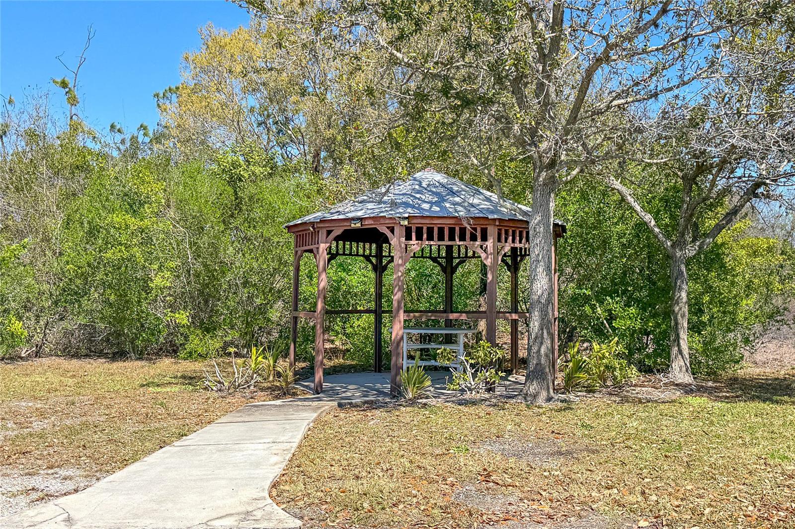 Image 35 of 50 For 8101 Memory Lane 122