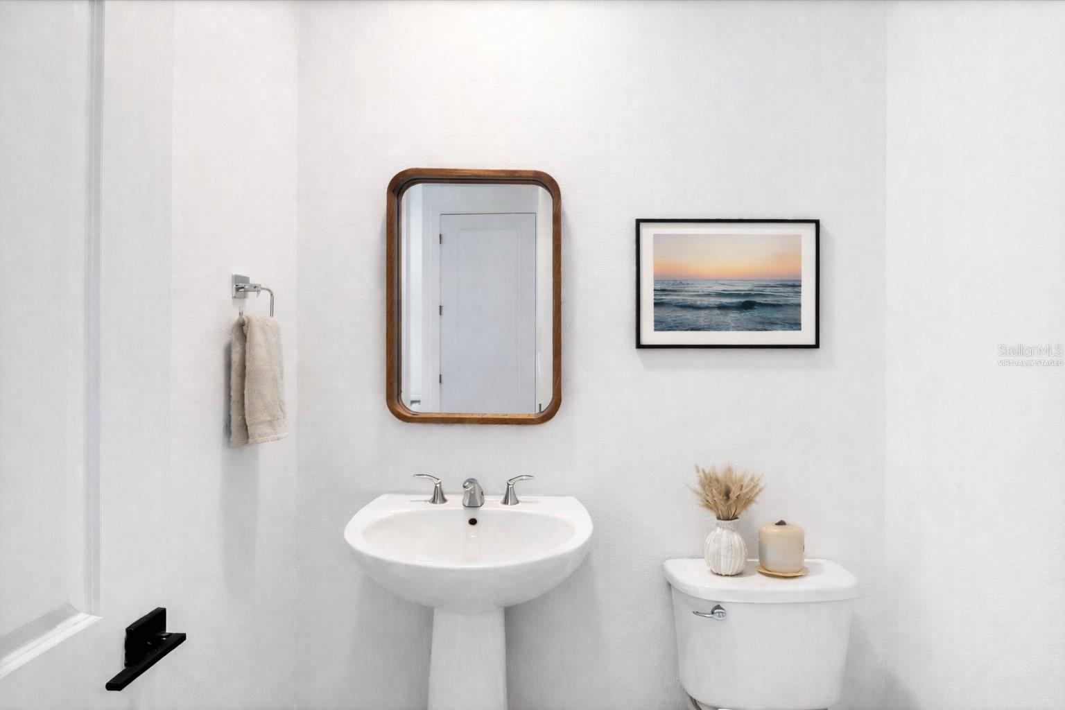 Image 22 of 44 For 18575 Midsummer Place