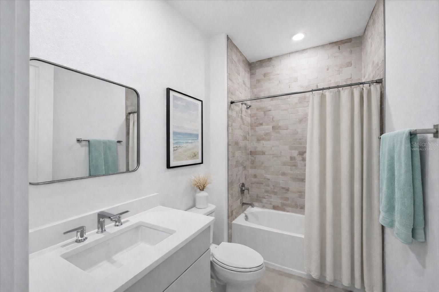 Image 26 of 44 For 18575 Midsummer Place