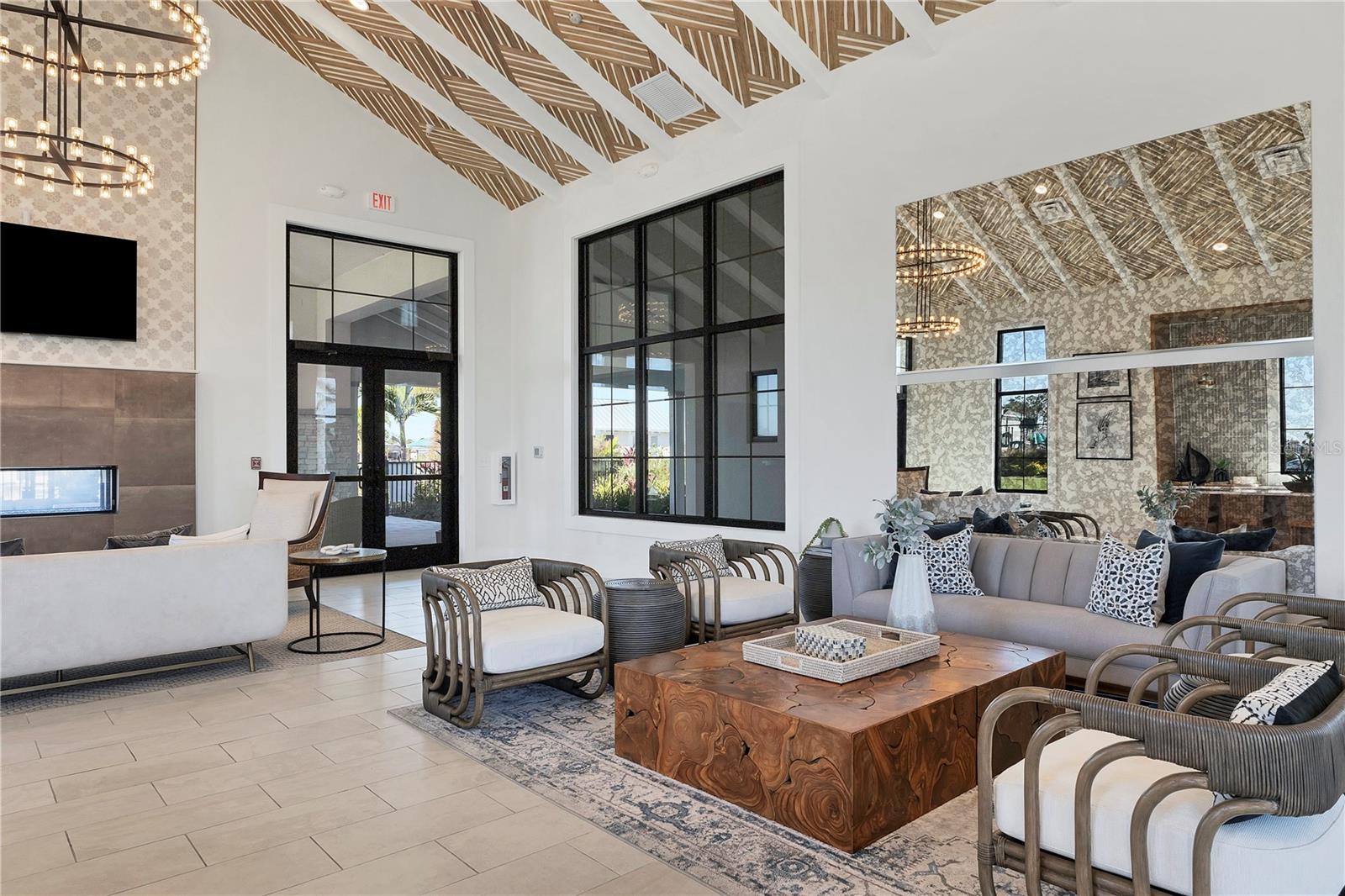 Image 33 of 44 For 18575 Midsummer Place