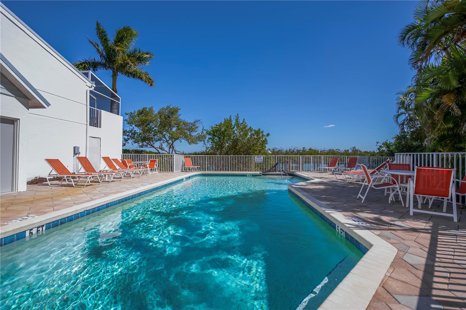 Image 16 of 50 For 2255 Beach Road 20