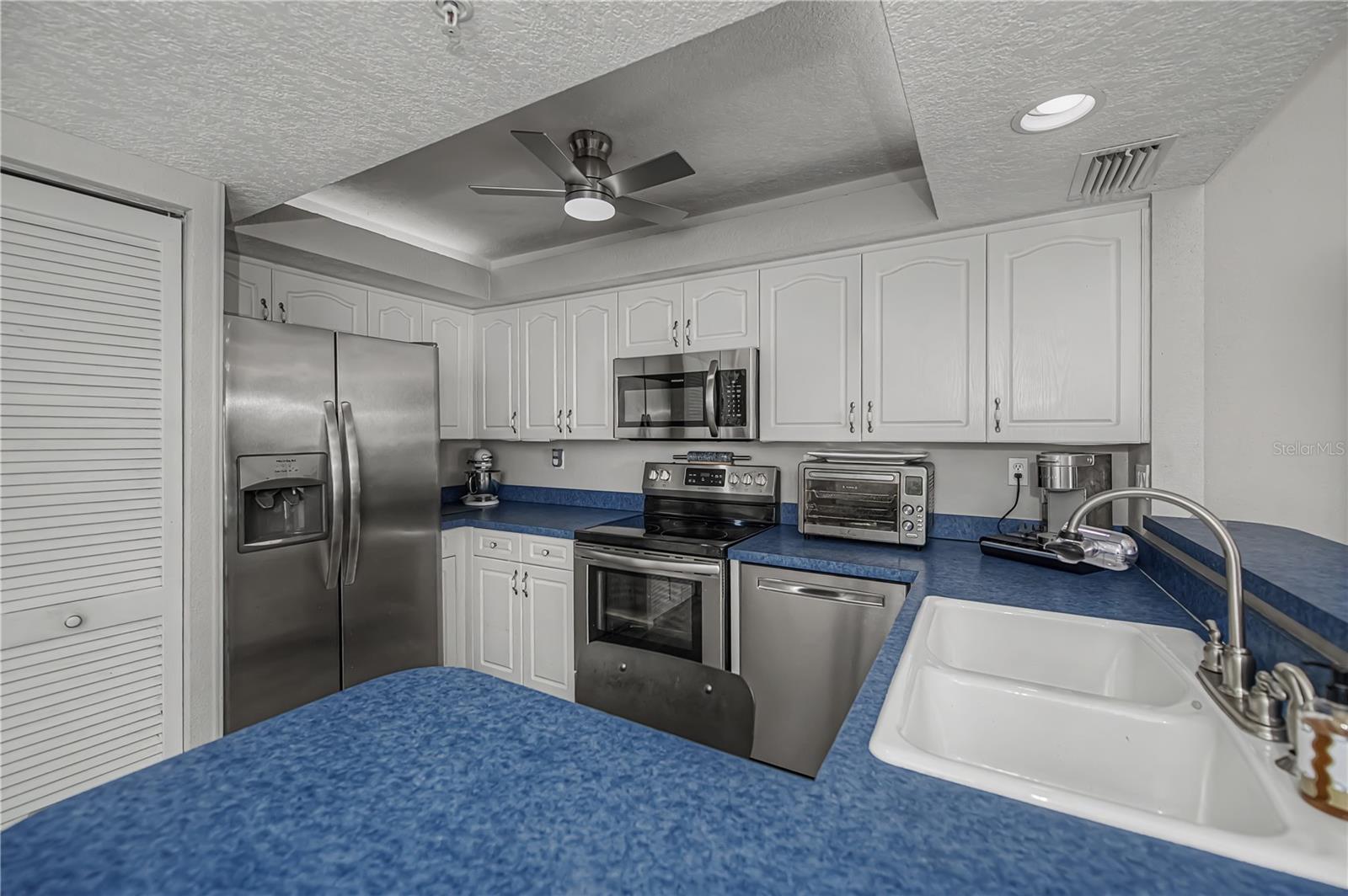 Image 23 of 50 For 2255 Beach Road 20