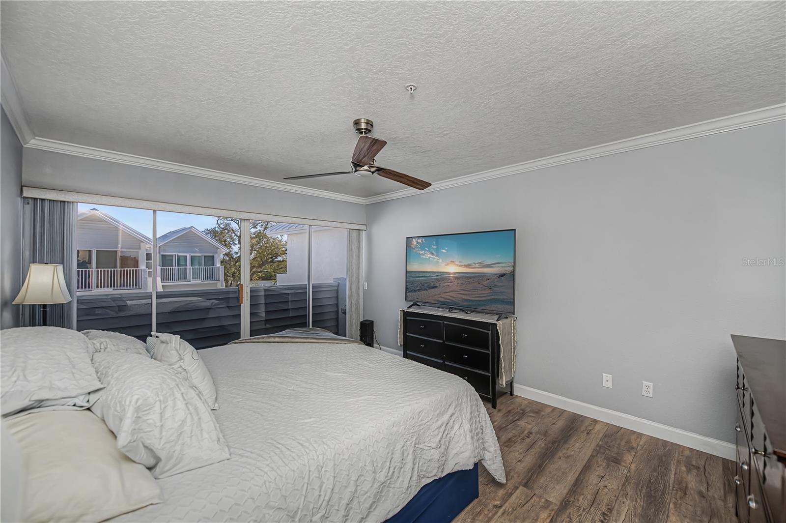 Image 29 of 50 For 2255 Beach Road 20