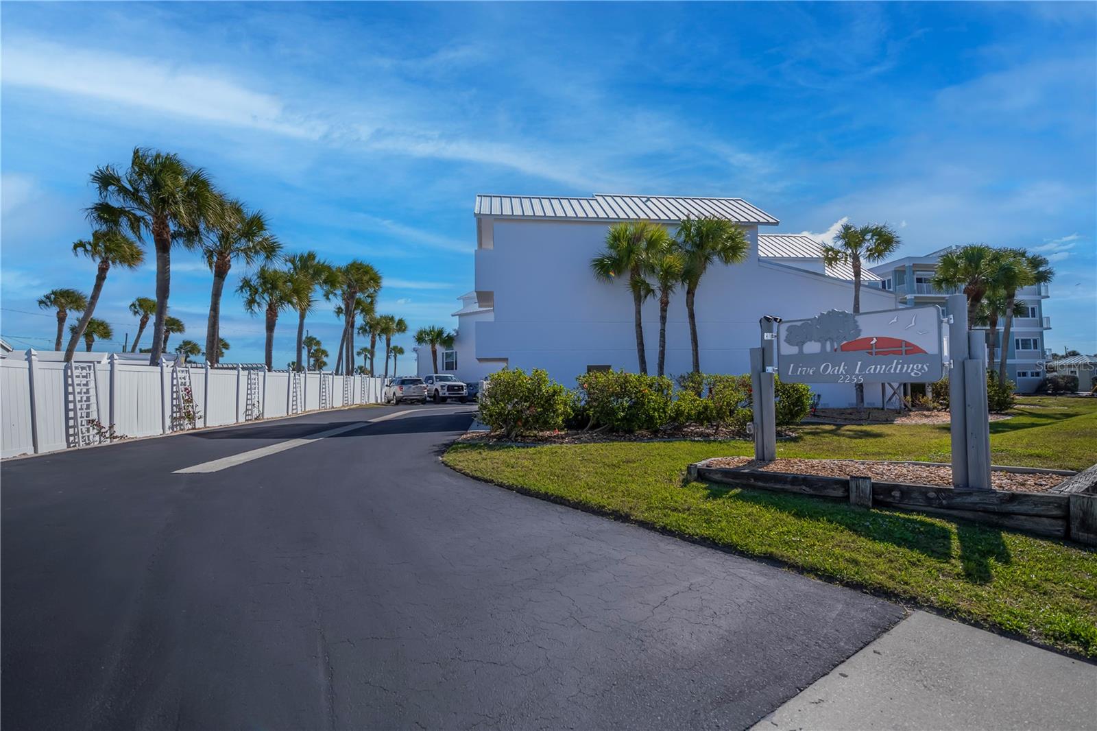 Image 37 of 50 For 2255 Beach Road 20