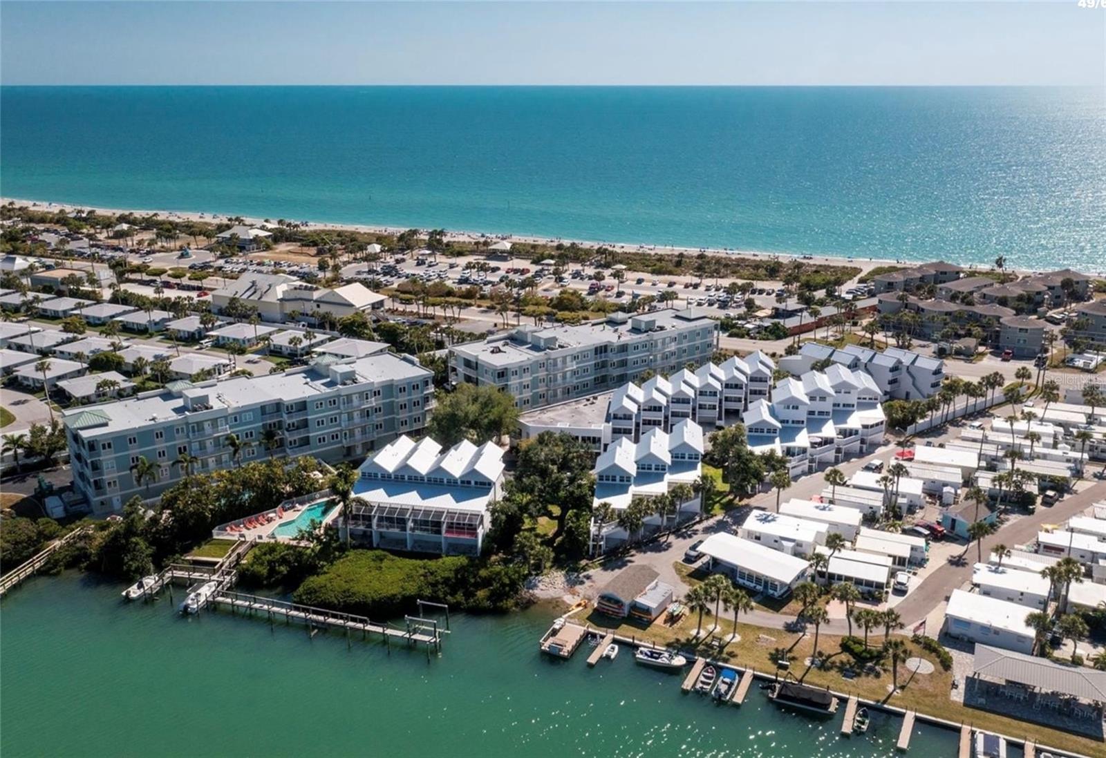 Image 6 of 50 For 2255 Beach Road 20