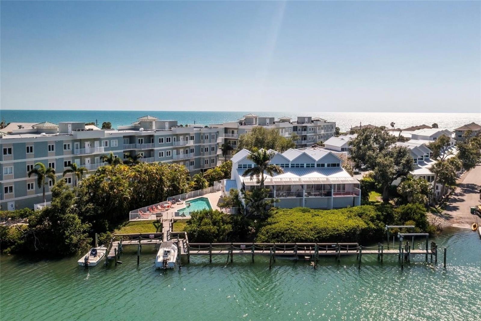 Image 7 of 50 For 2255 Beach Road 20