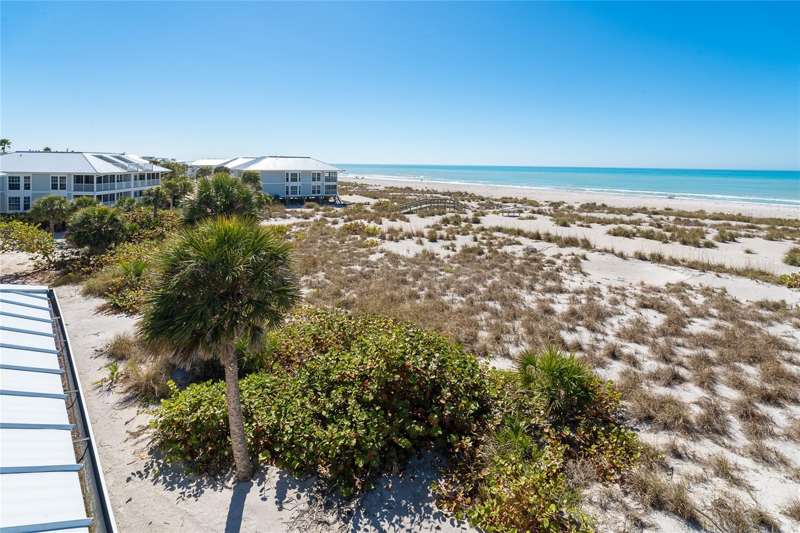 Image 18 of 45 For 7494 Palm Island Drive 2224