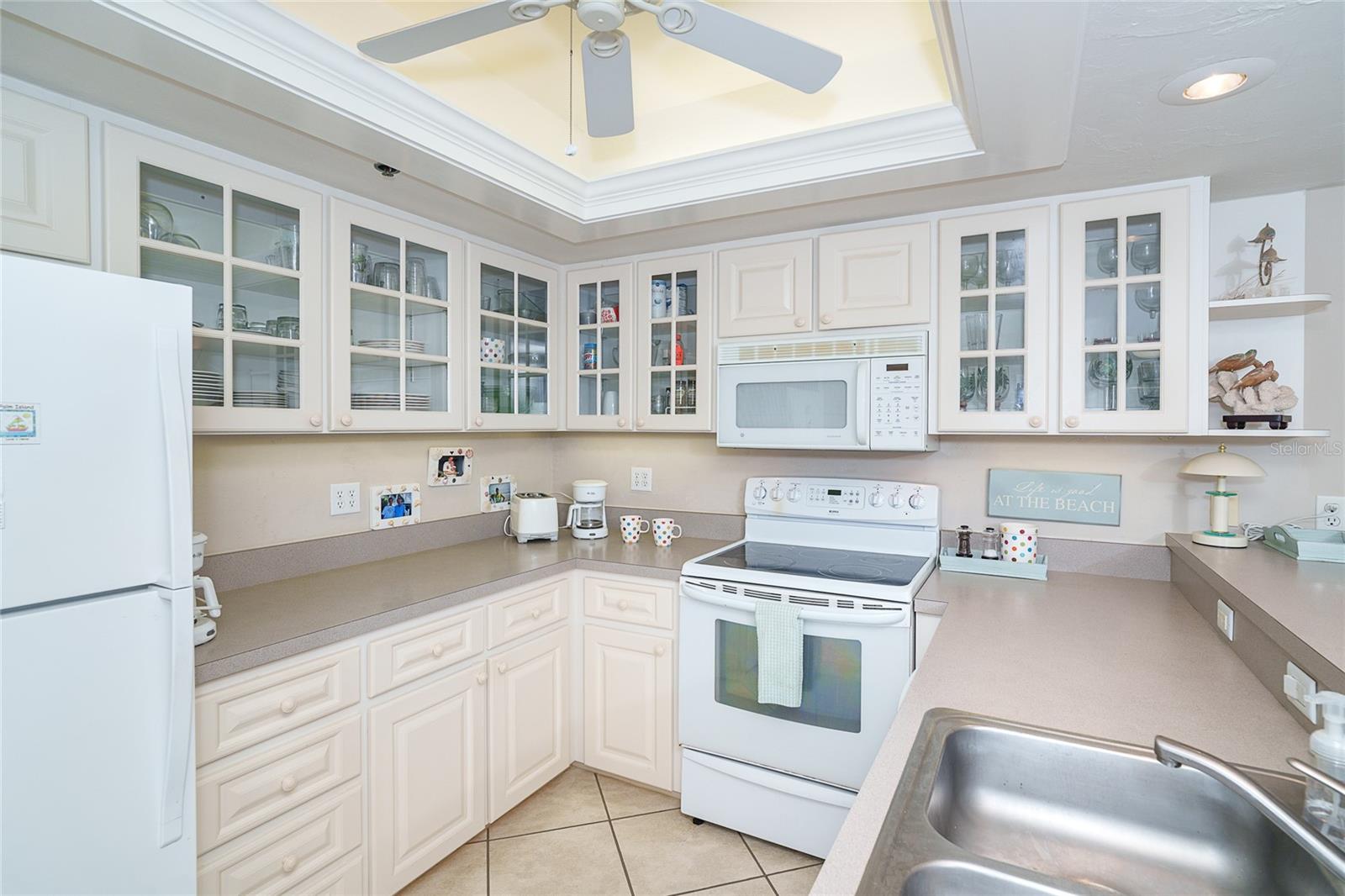 Image 8 of 45 For 7494 Palm Island Drive 2224