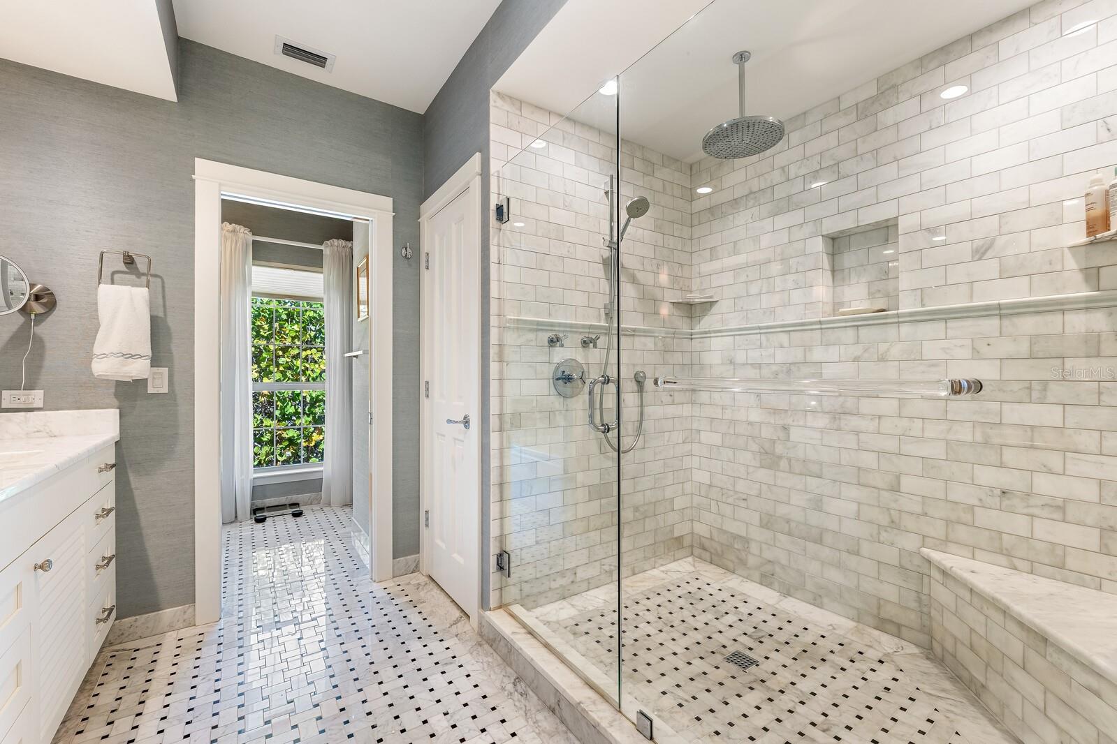 Image 20 of 39 For 1627 Gaspar Drive S