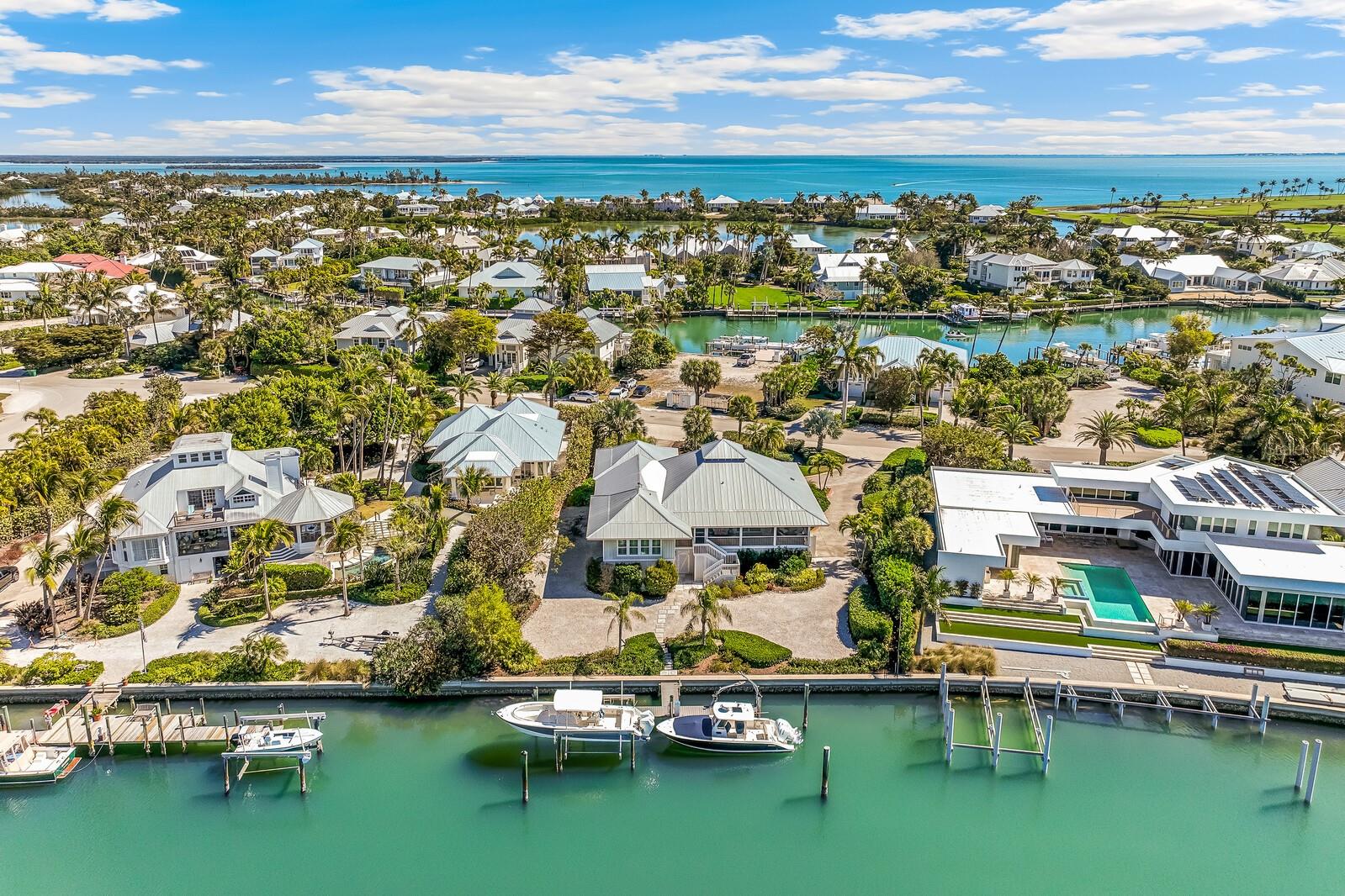 Image 32 of 39 For 1627 Gaspar Drive S