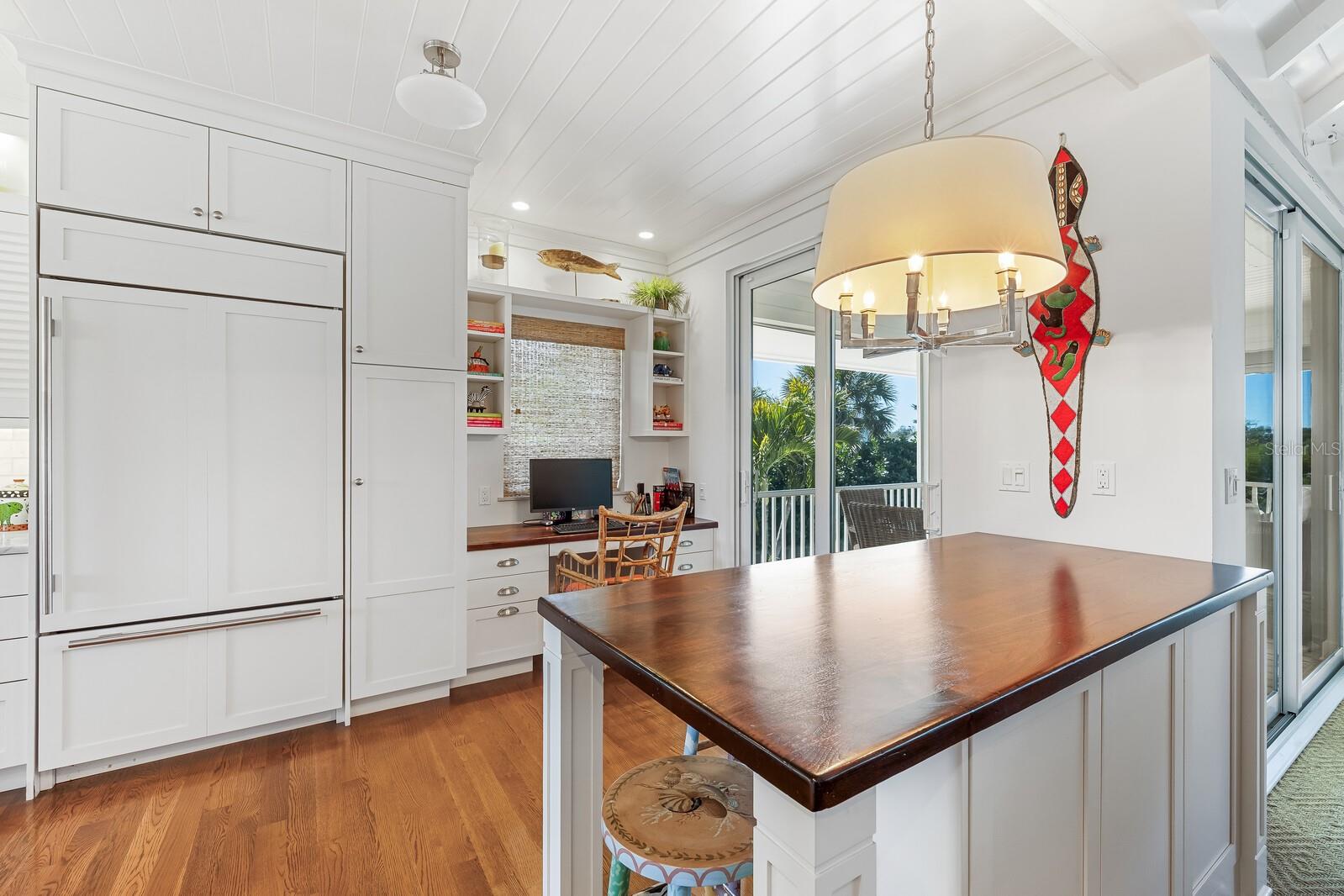 Image 9 of 39 For 1627 Gaspar Drive S