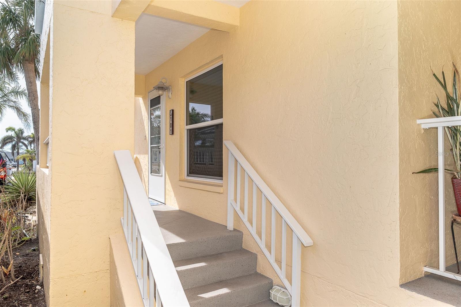 Image 7 of 65 For 2424 Placida Road C101