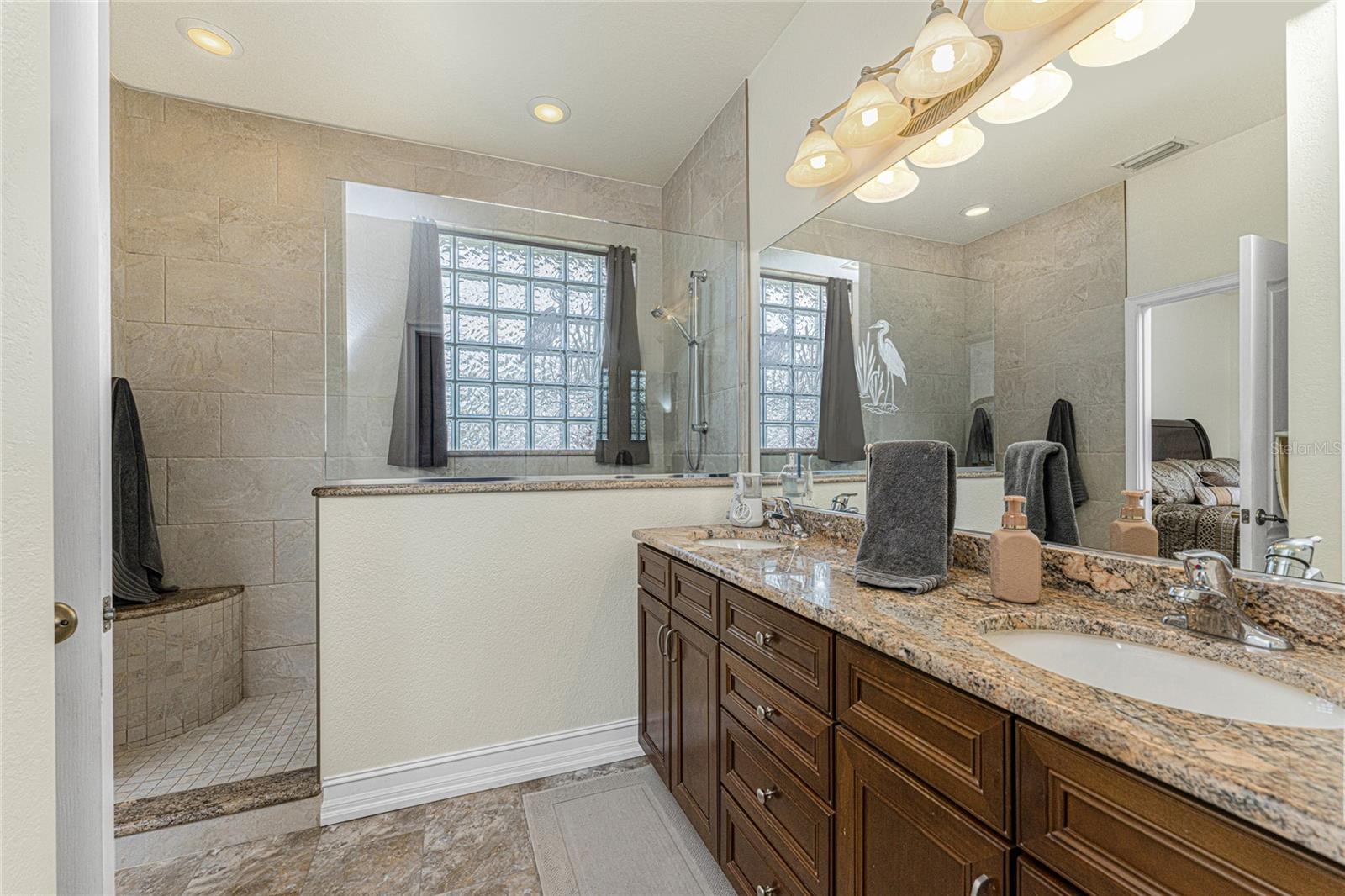 Image 16 of 46 For 228 Antilla Drive