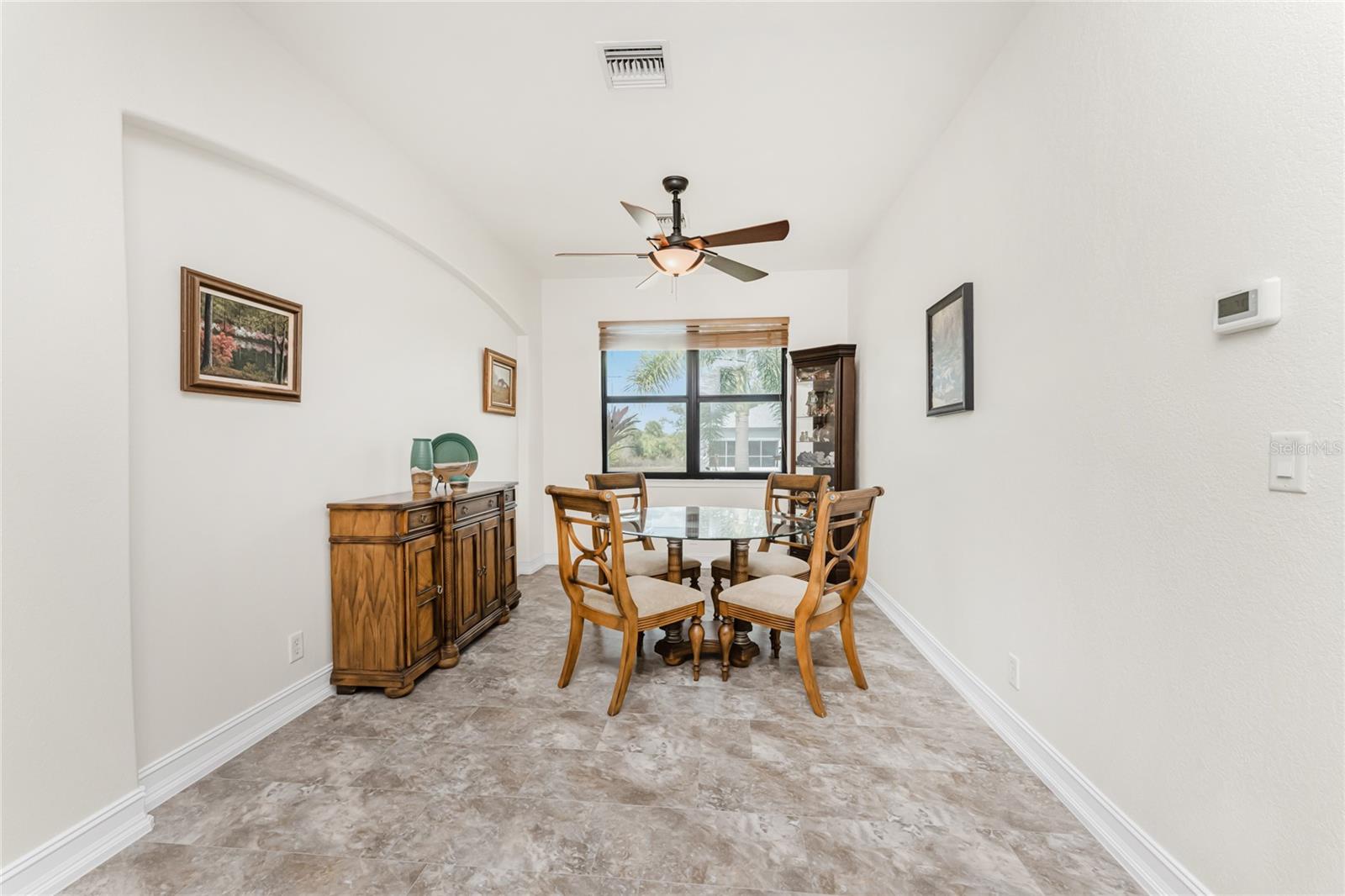 Image 5 of 46 For 228 Antilla Drive