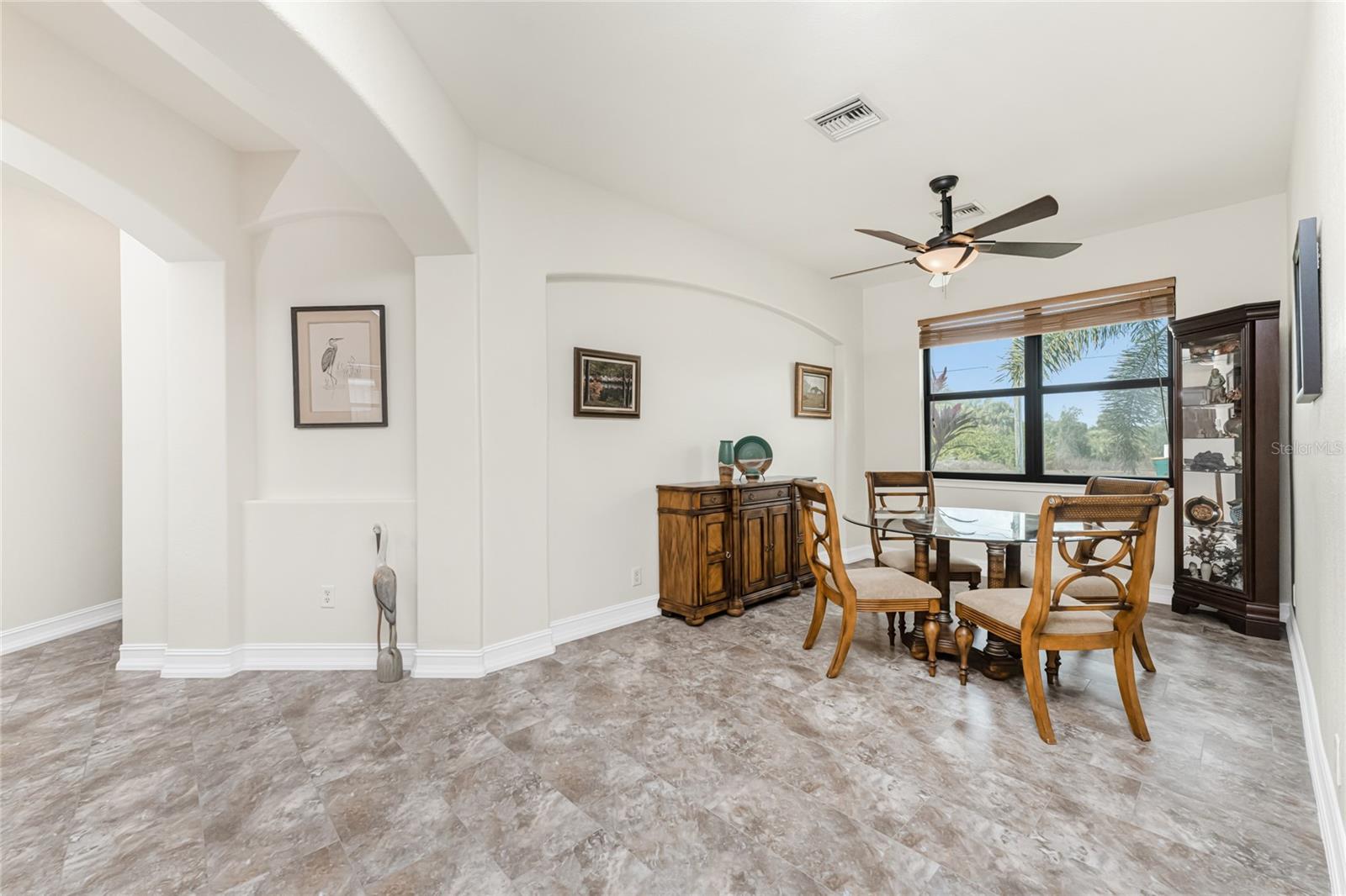 Image 8 of 46 For 228 Antilla Drive