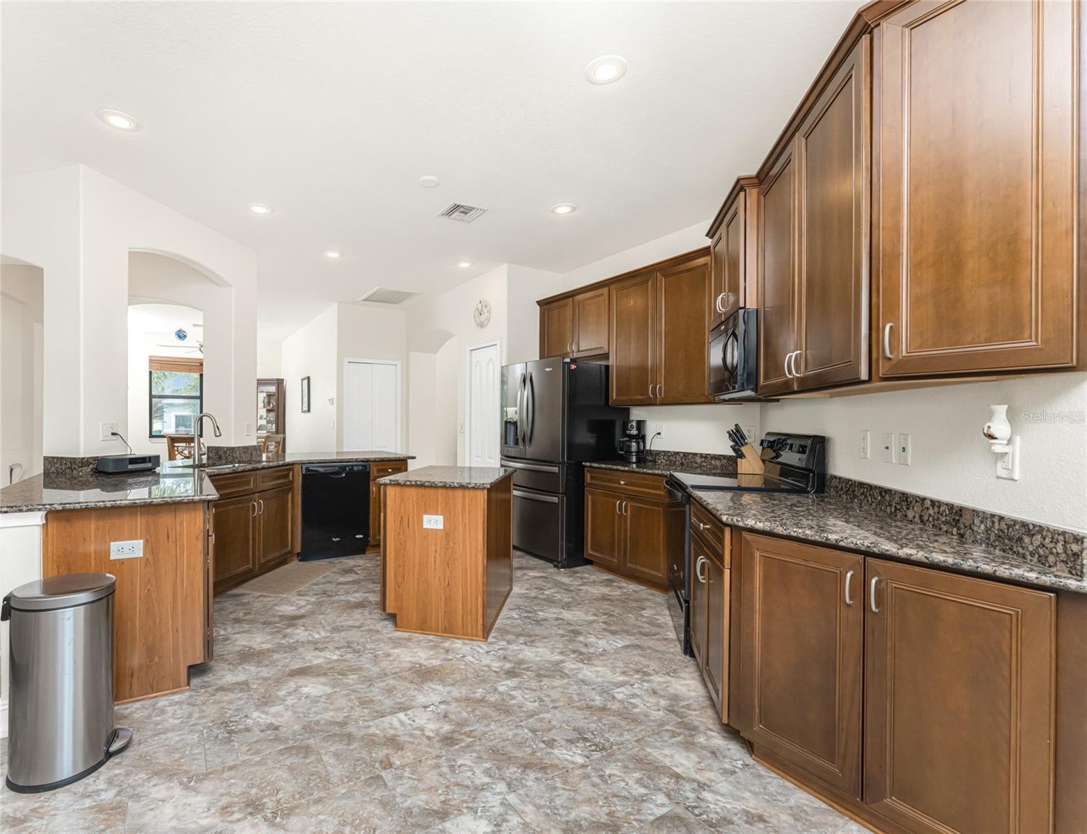 Image 9 of 46 For 228 Antilla Drive