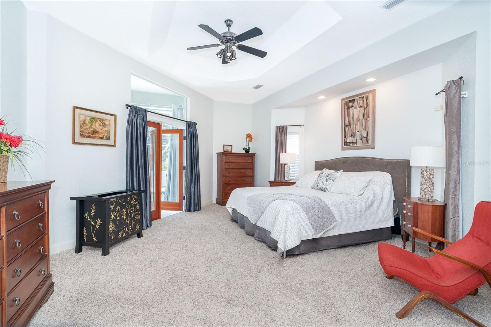 Image 23 of 71 For 100 Green Dolphin Drive