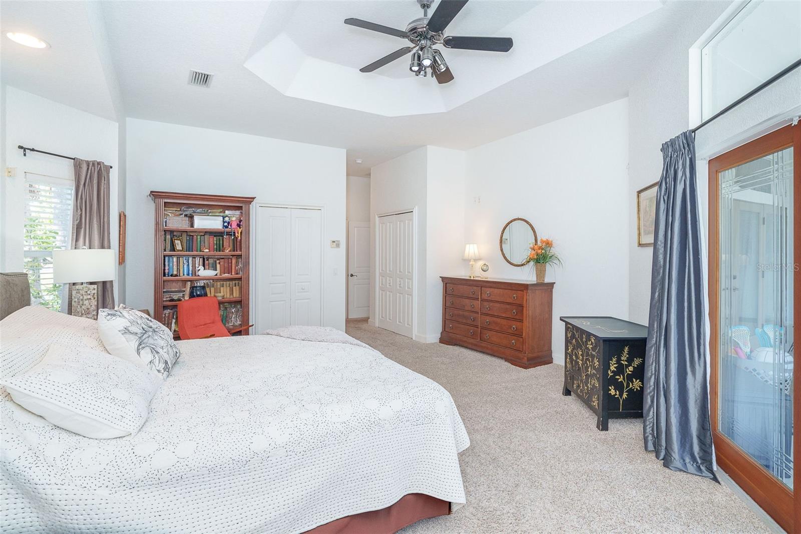 Image 25 of 71 For 100 Green Dolphin Drive