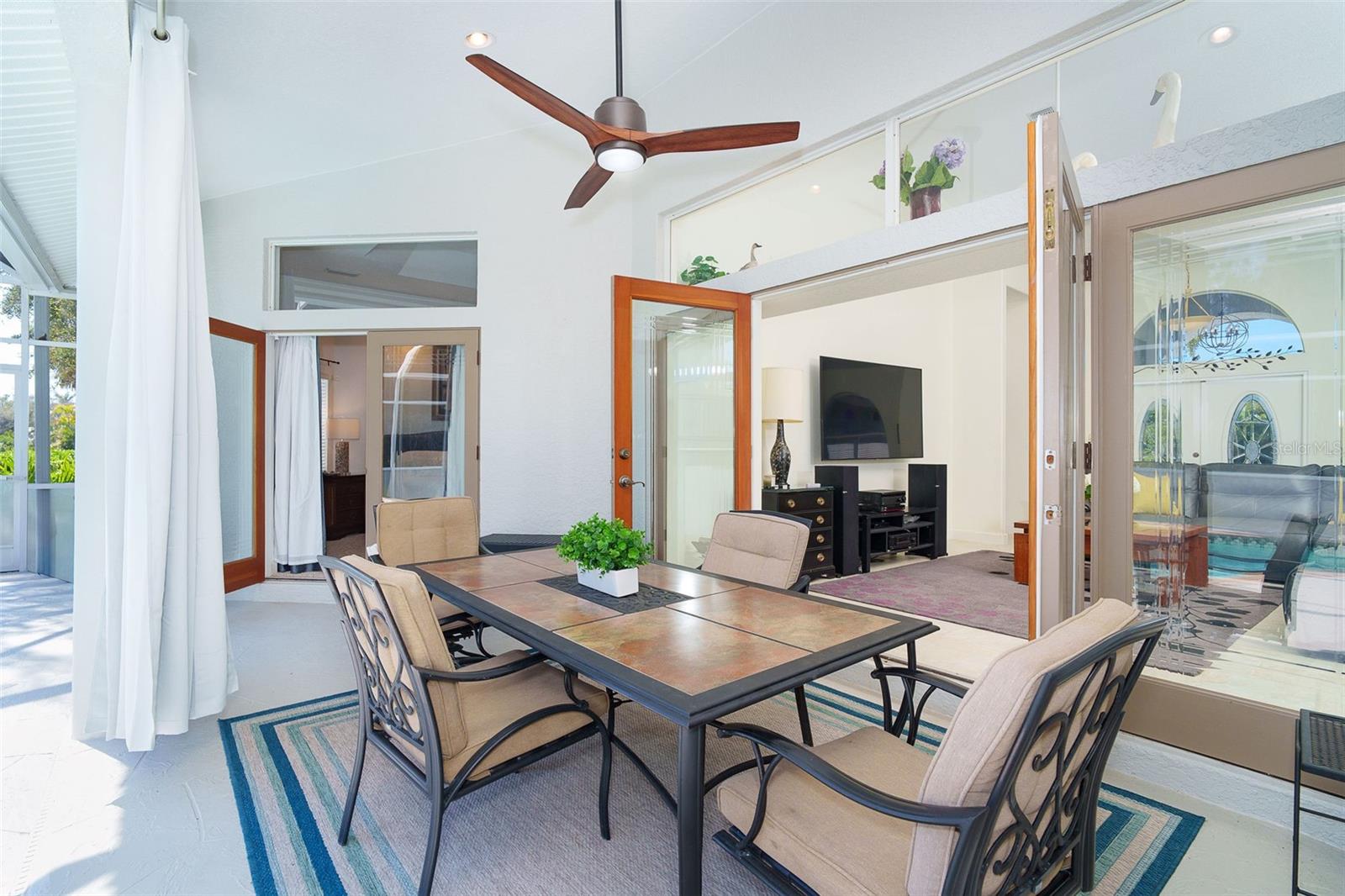 Image 39 of 71 For 100 Green Dolphin Drive