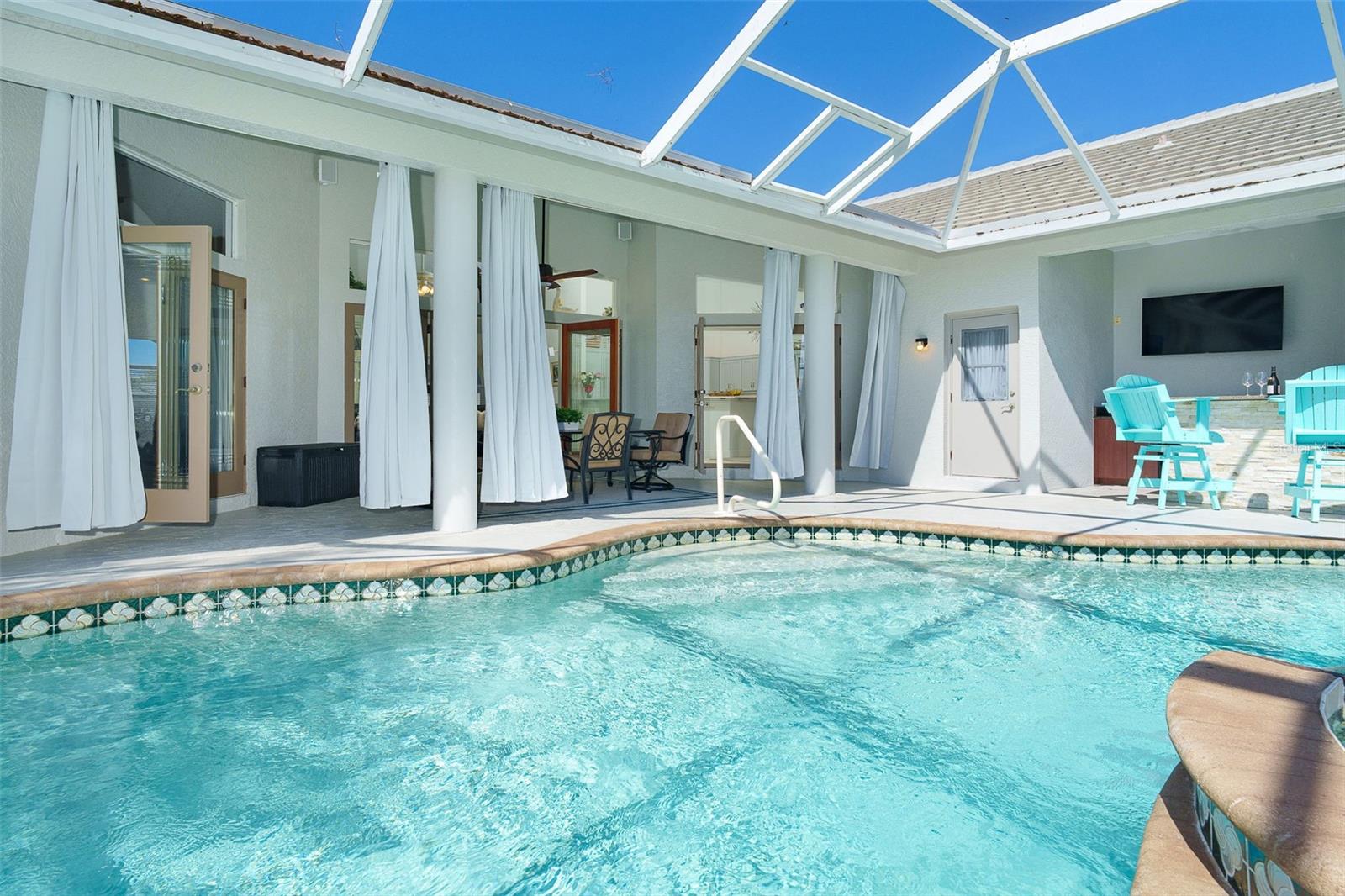 Image 41 of 71 For 100 Green Dolphin Drive