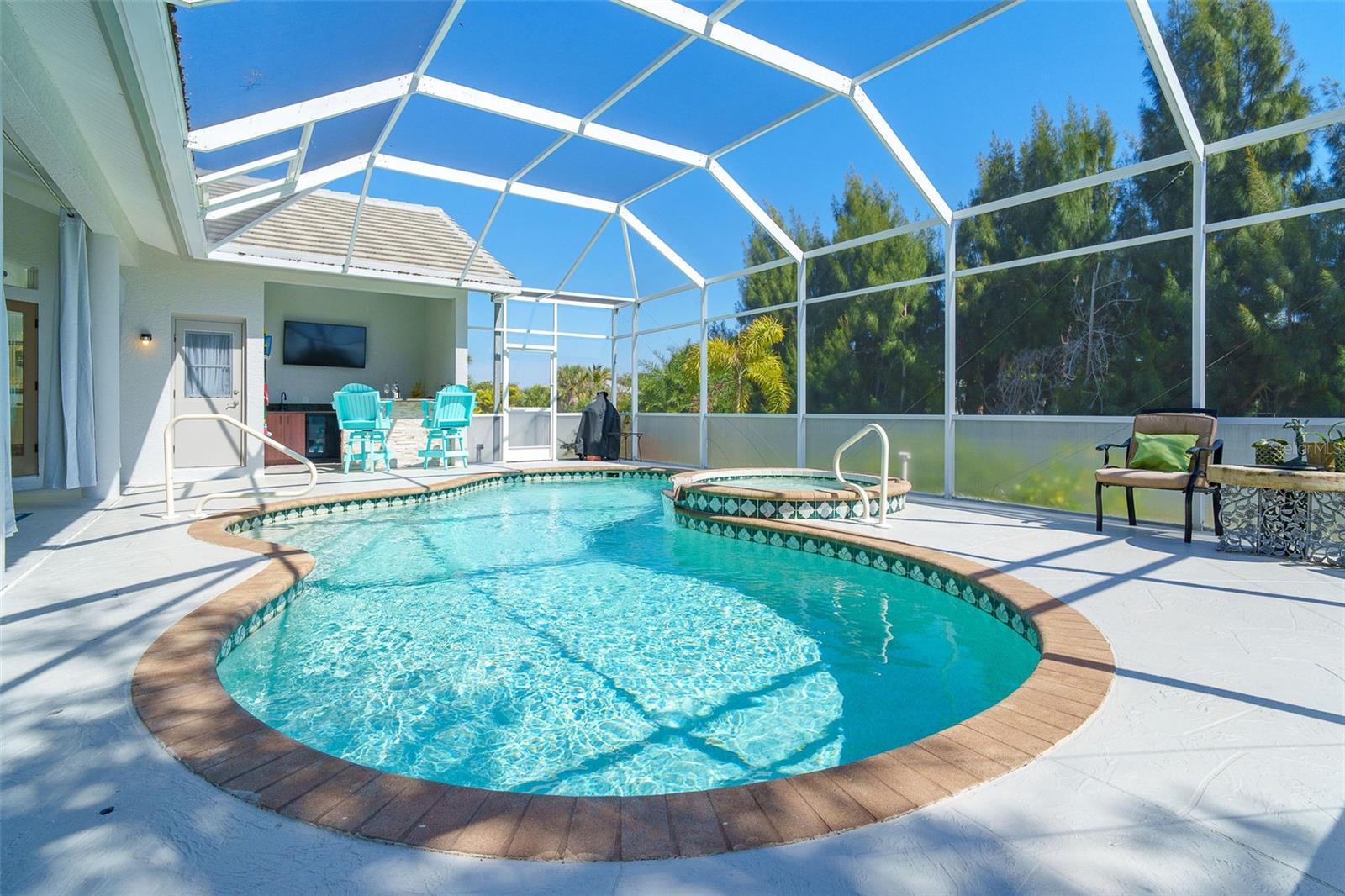 Image 48 of 71 For 100 Green Dolphin Drive