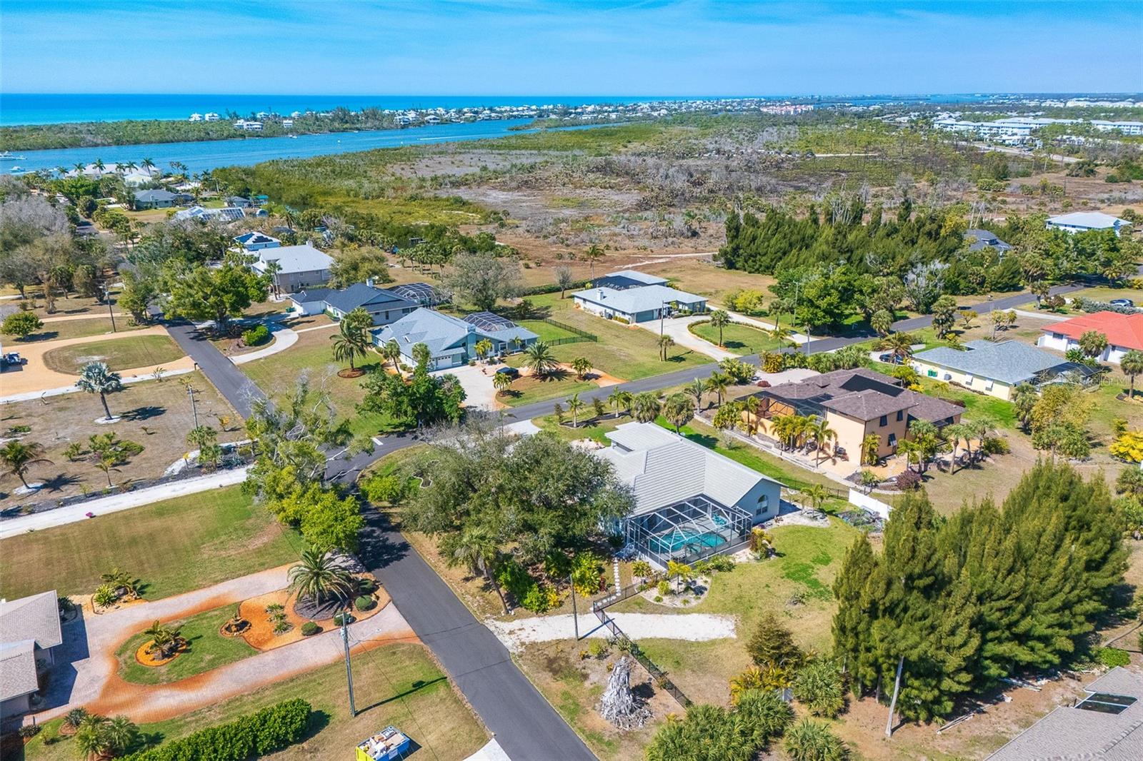 Image 65 of 71 For 100 Green Dolphin Drive