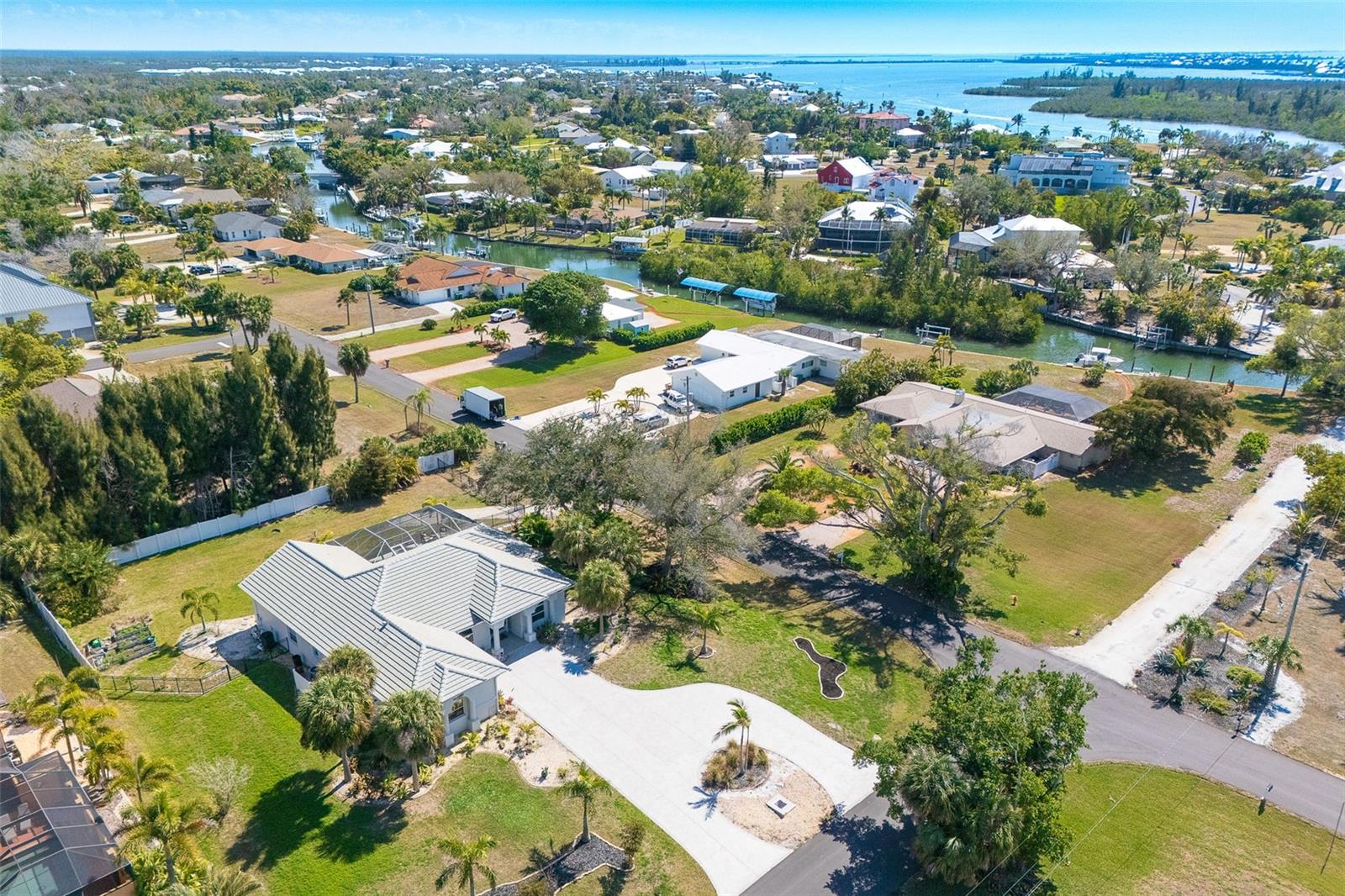 Image 66 of 71 For 100 Green Dolphin Drive