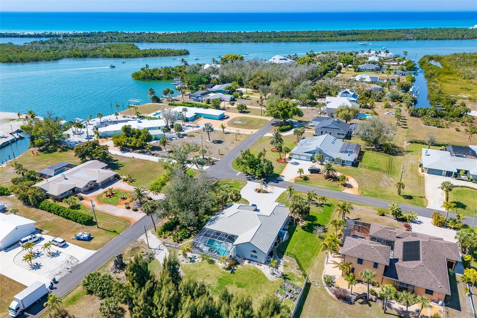 Image 68 of 71 For 100 Green Dolphin Drive