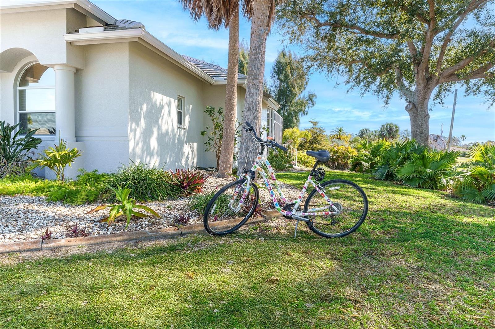 Image 8 of 71 For 100 Green Dolphin Drive