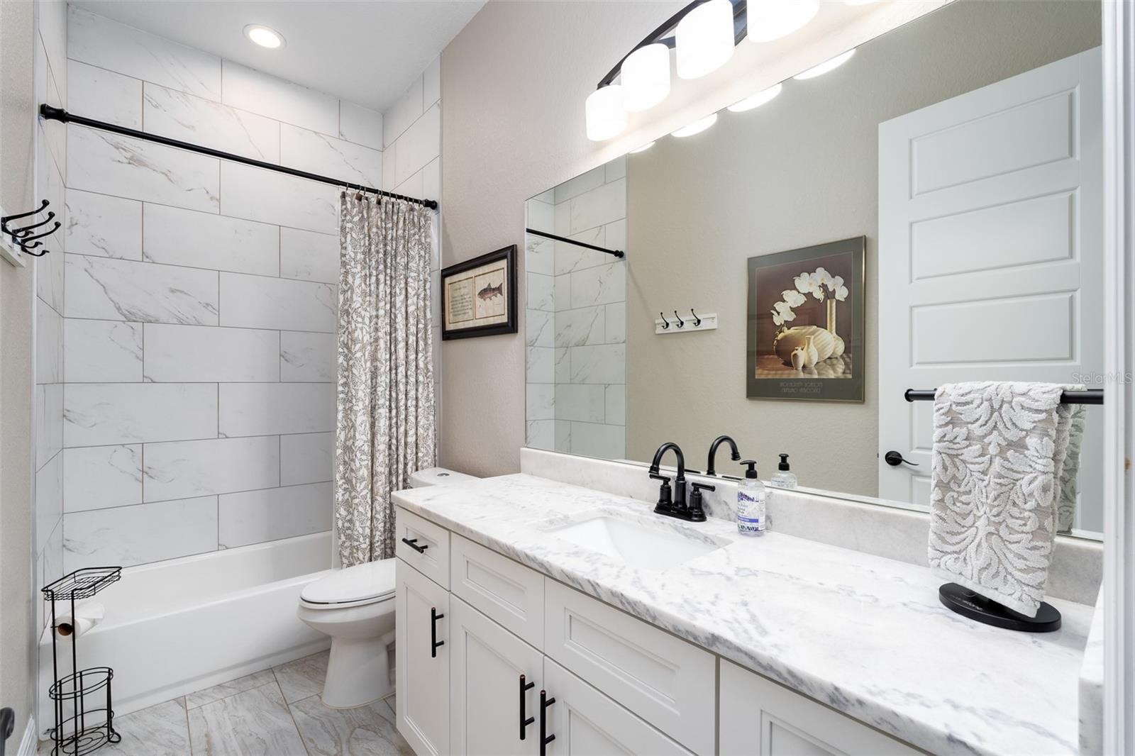 Image 34 of 52 For 151 Lime Tree Park