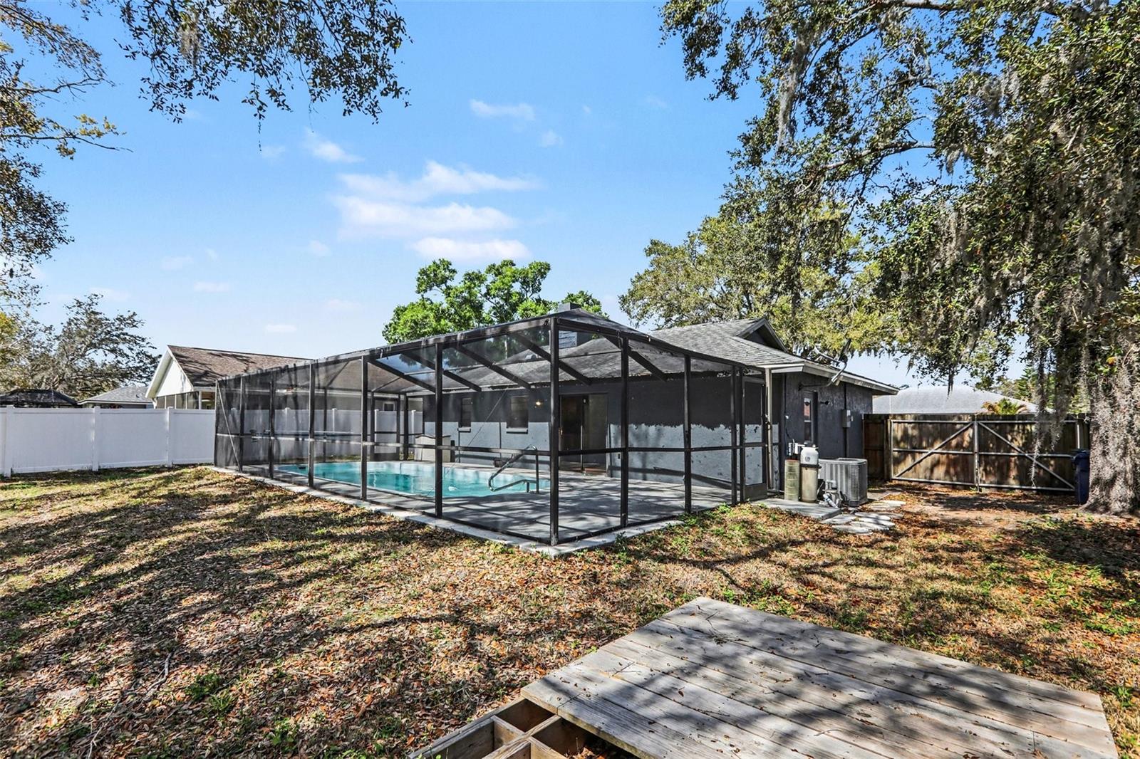 Image 22 of 24 For 2332 Seward Drive