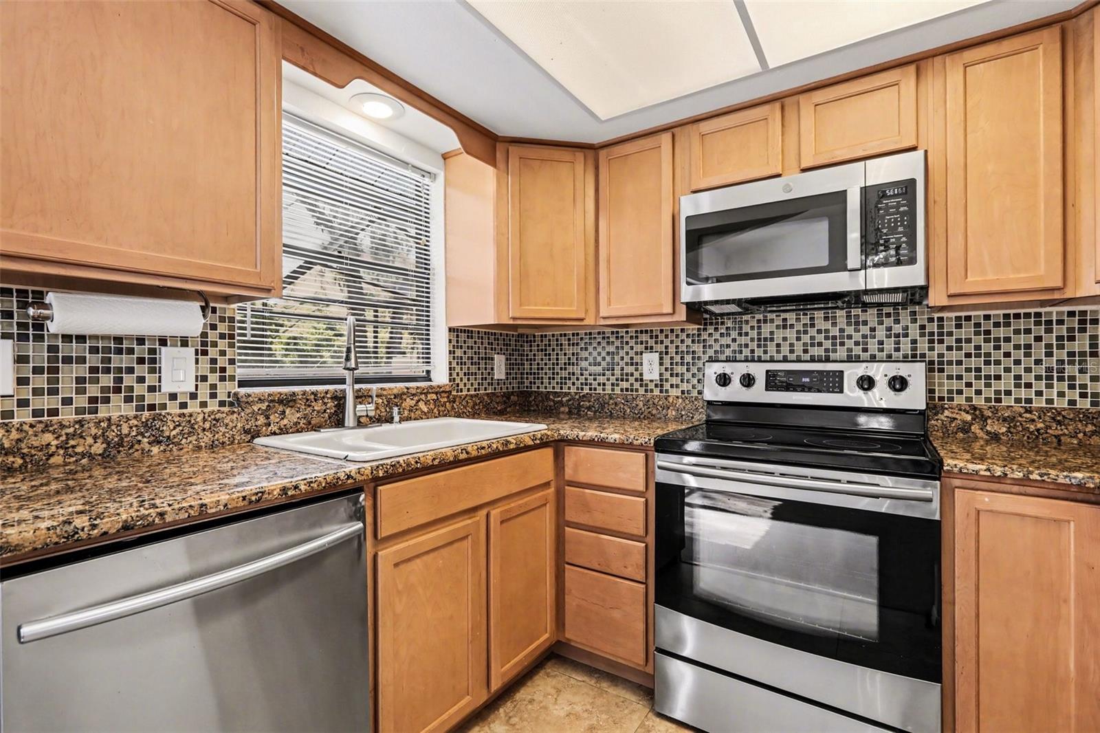 Image 9 of 24 For 2332 Seward Drive