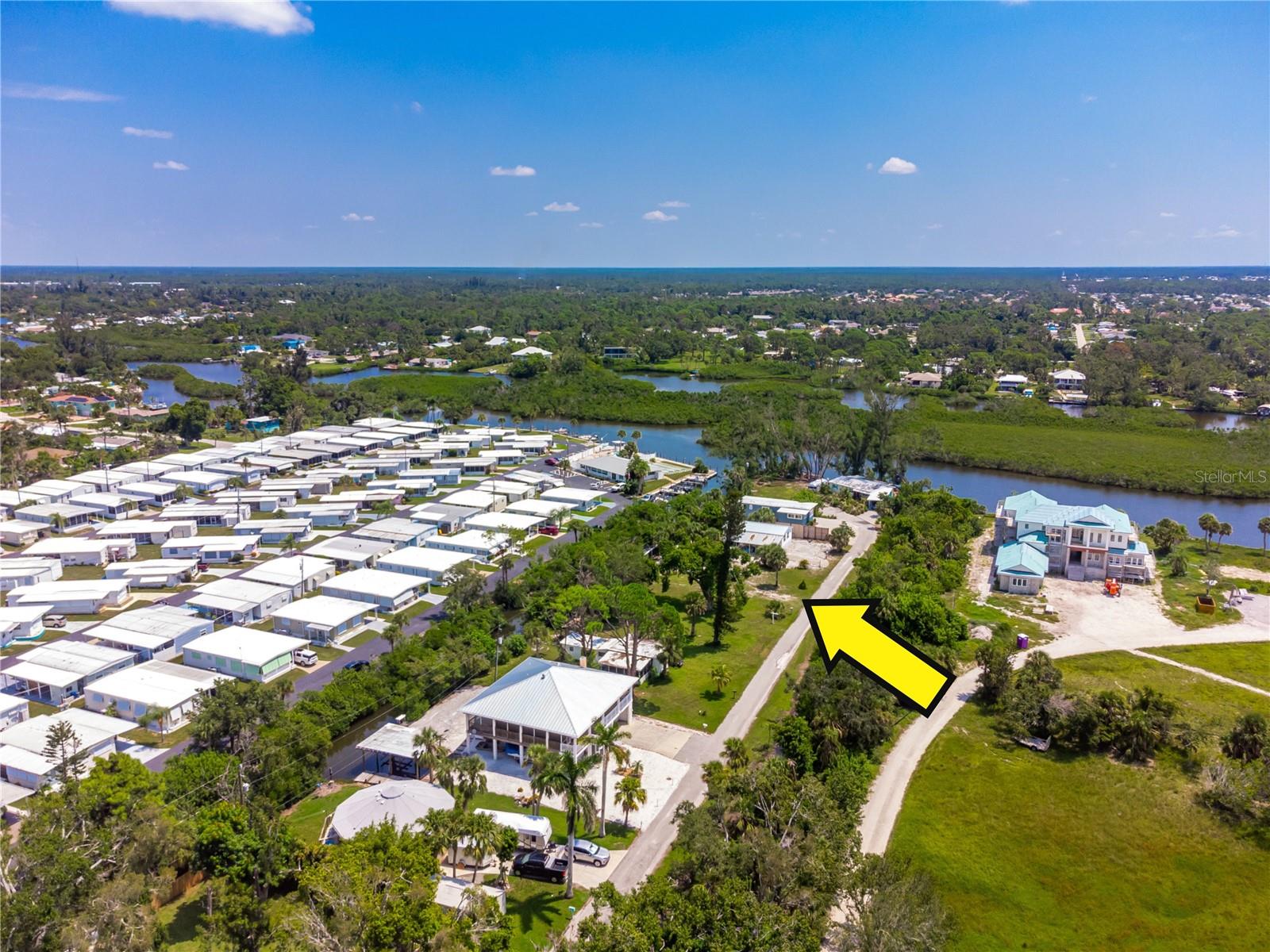 Image 3 of 22 For 240 Riverview Avenue